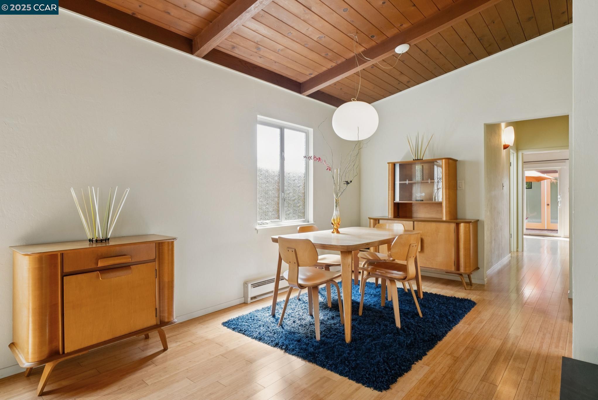 Detail Gallery Image 17 of 56 For 1060 Curtis Street, Albany,  CA 94706 - 2 Beds | 1 Baths