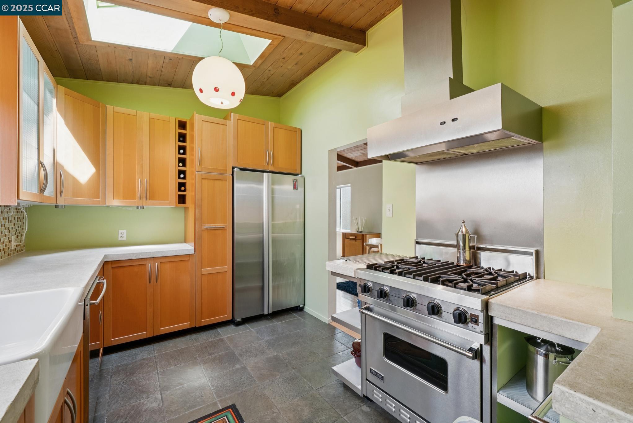 Detail Gallery Image 26 of 56 For 1060 Curtis Street, Albany,  CA 94706 - 2 Beds | 1 Baths