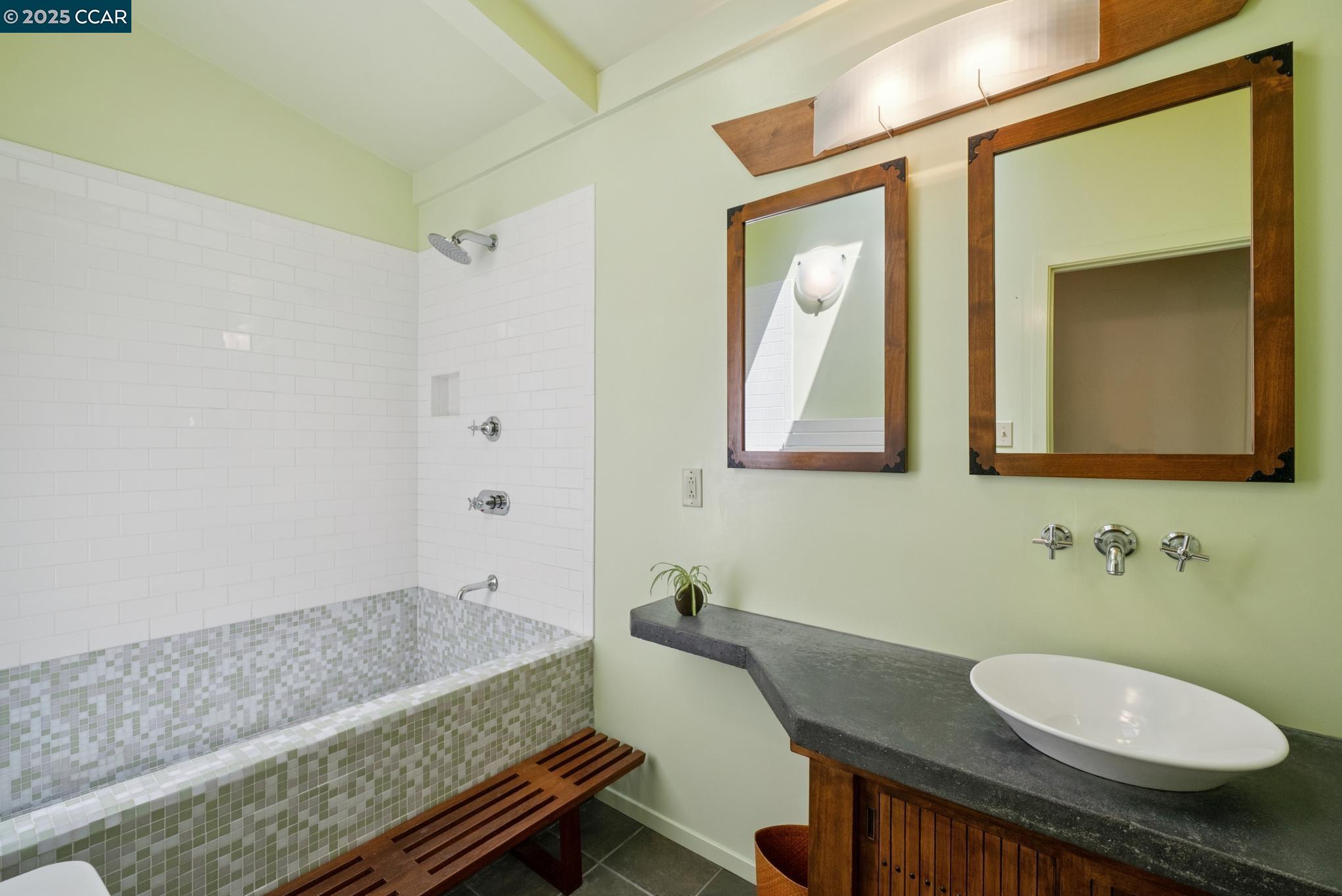 Detail Gallery Image 29 of 56 For 1060 Curtis Street, Albany,  CA 94706 - 2 Beds | 1 Baths