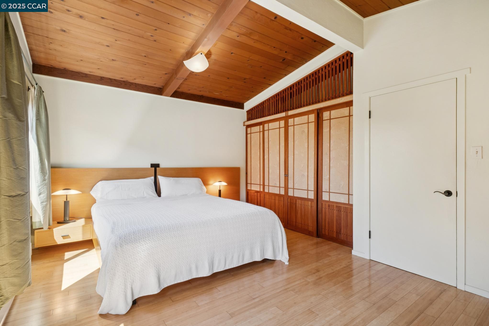 Detail Gallery Image 36 of 56 For 1060 Curtis Street, Albany,  CA 94706 - 2 Beds | 1 Baths