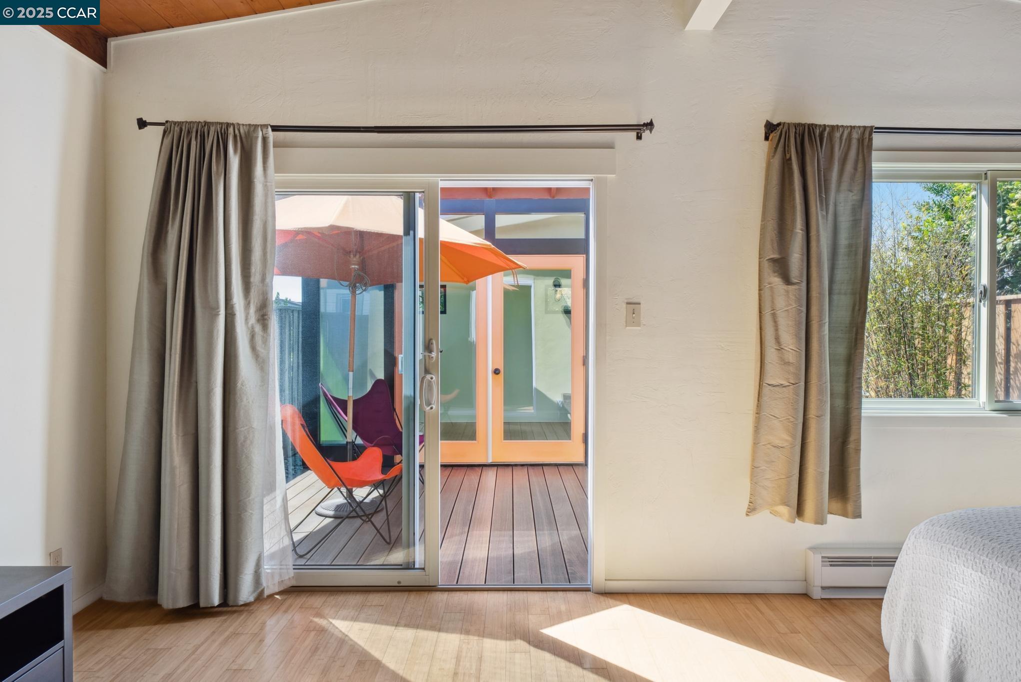 Detail Gallery Image 38 of 56 For 1060 Curtis Street, Albany,  CA 94706 - 2 Beds | 1 Baths