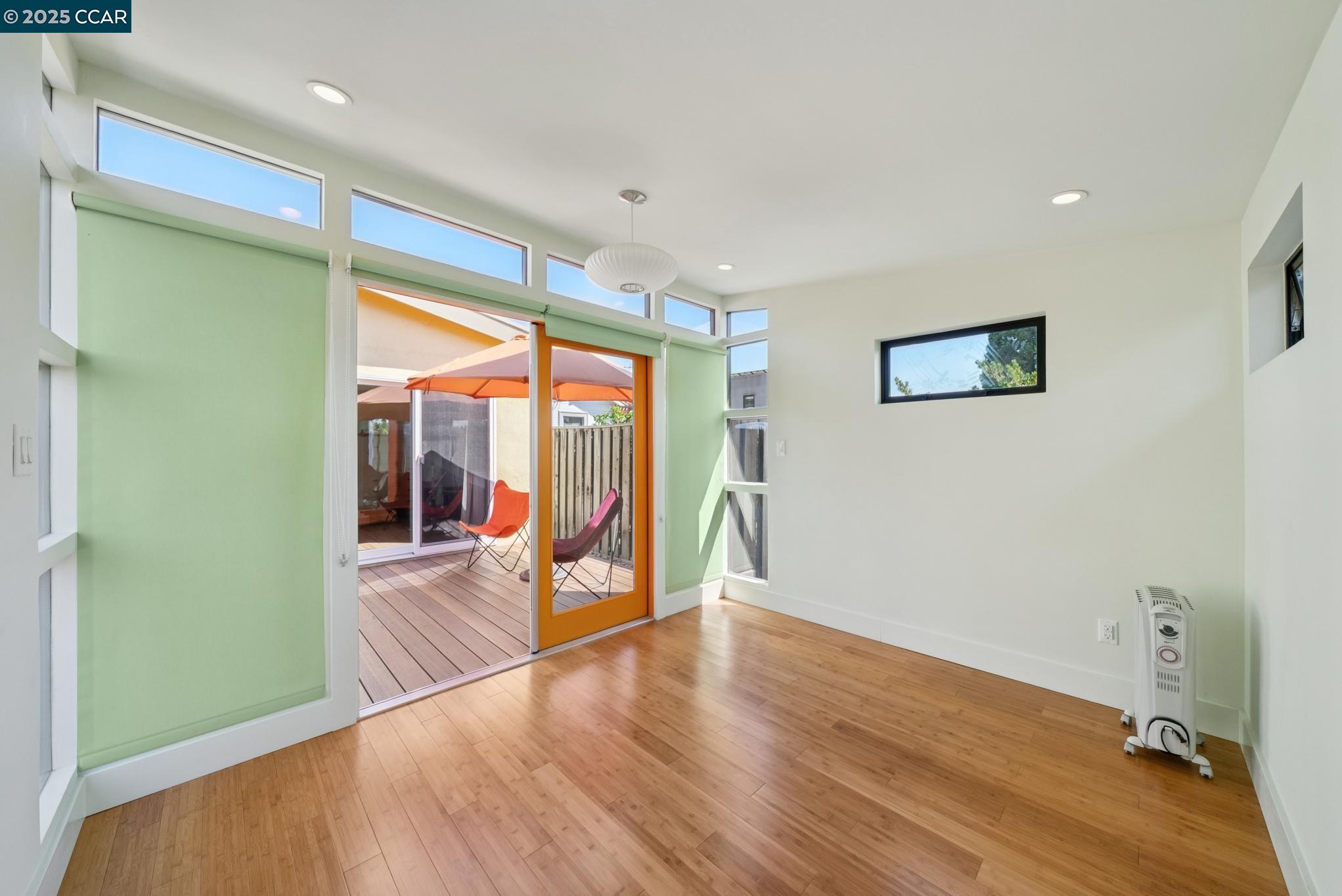 Detail Gallery Image 45 of 56 For 1060 Curtis Street, Albany,  CA 94706 - 2 Beds | 1 Baths