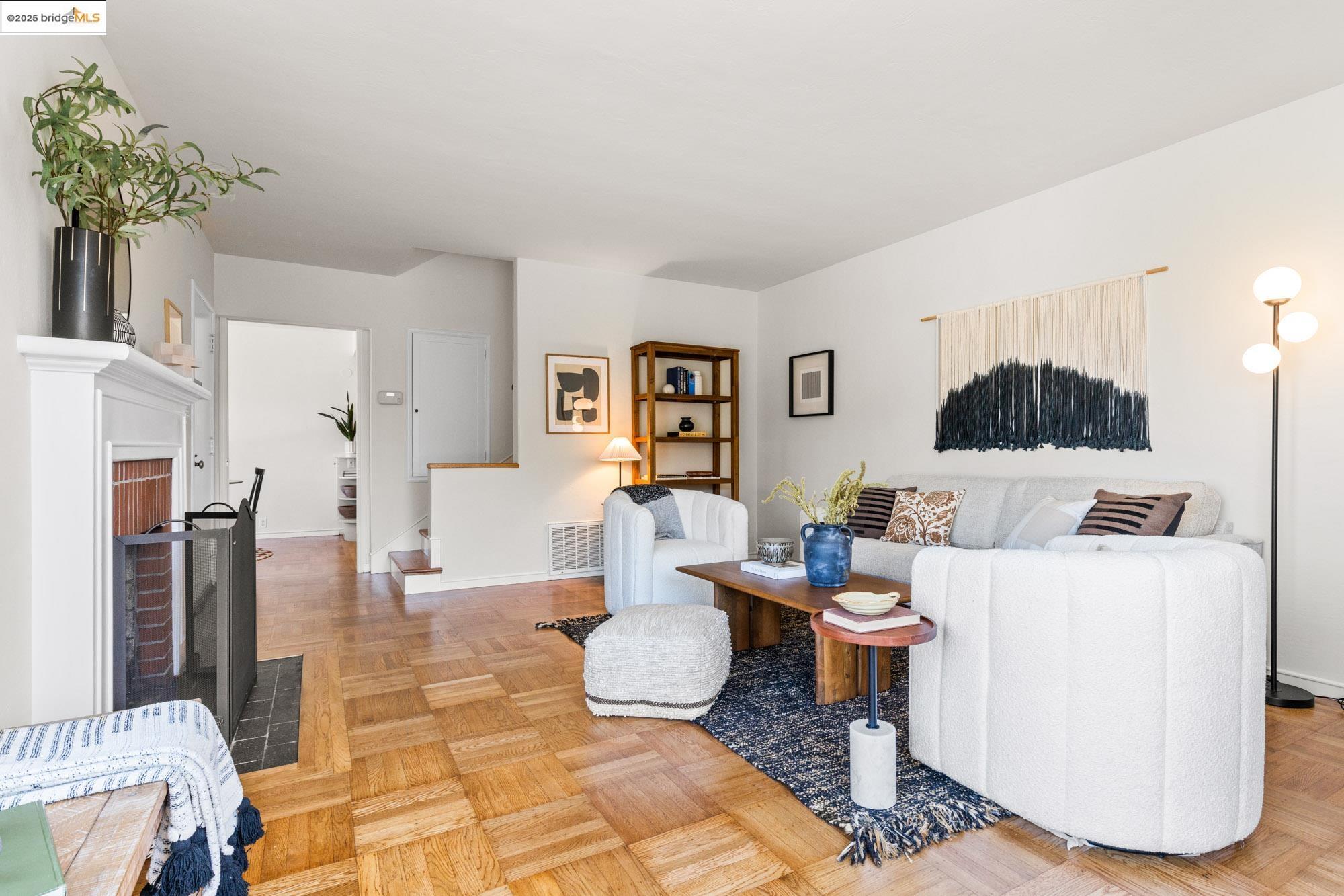 Detail Gallery Image 14 of 46 For 1420 Catherine Dr, Berkeley,  CA 94702 - 2 Beds | 1 Baths