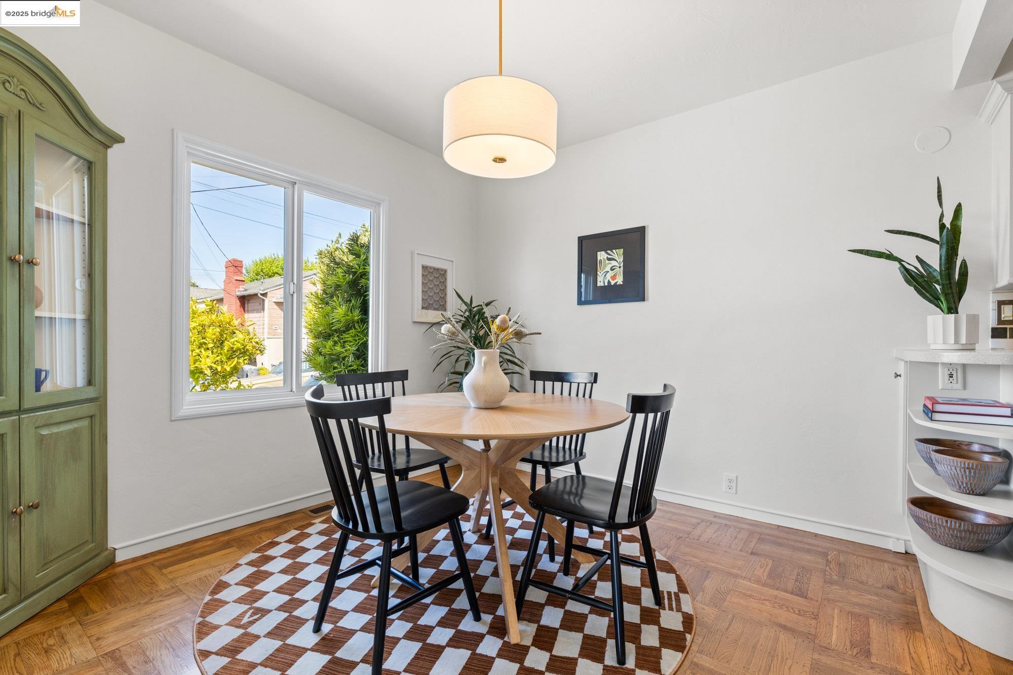 Detail Gallery Image 16 of 46 For 1420 Catherine Dr, Berkeley,  CA 94702 - 2 Beds | 1 Baths
