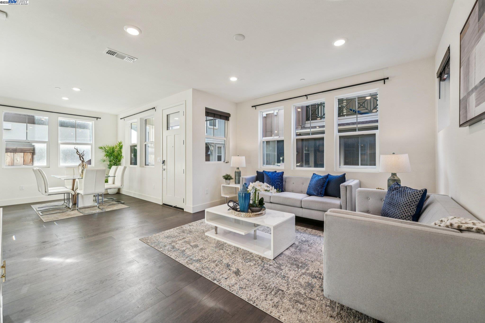 Detail Gallery Image 3 of 60 For 37898 Seafarer Road, Newark,  CA 94560 - 5 Beds | 4/1 Baths