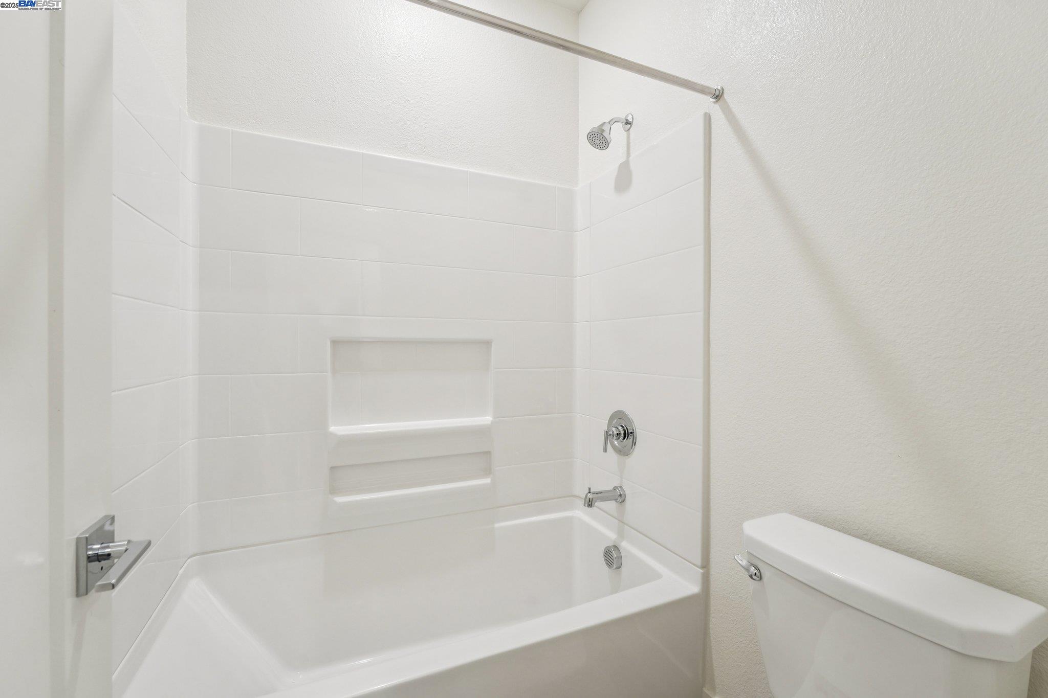 Detail Gallery Image 22 of 60 For 37898 Seafarer Road, Newark,  CA 94560 - 5 Beds | 4/1 Baths