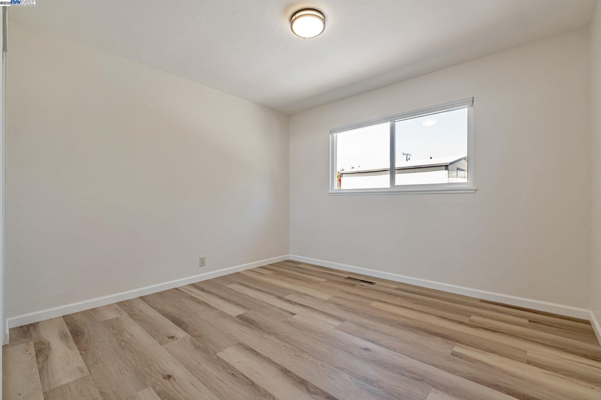 Detail Gallery Image 22 of 43 For 570 Erica Pl, Hayward,  CA 94544 - 3 Beds | 2 Baths