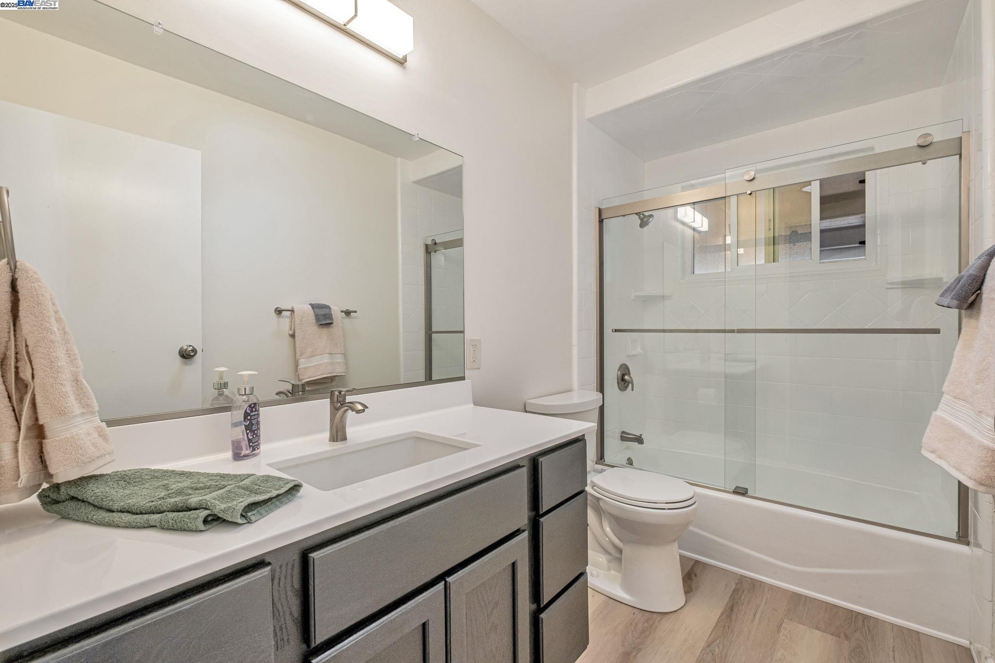 Detail Gallery Image 25 of 43 For 570 Erica Pl, Hayward,  CA 94544 - 3 Beds | 2 Baths