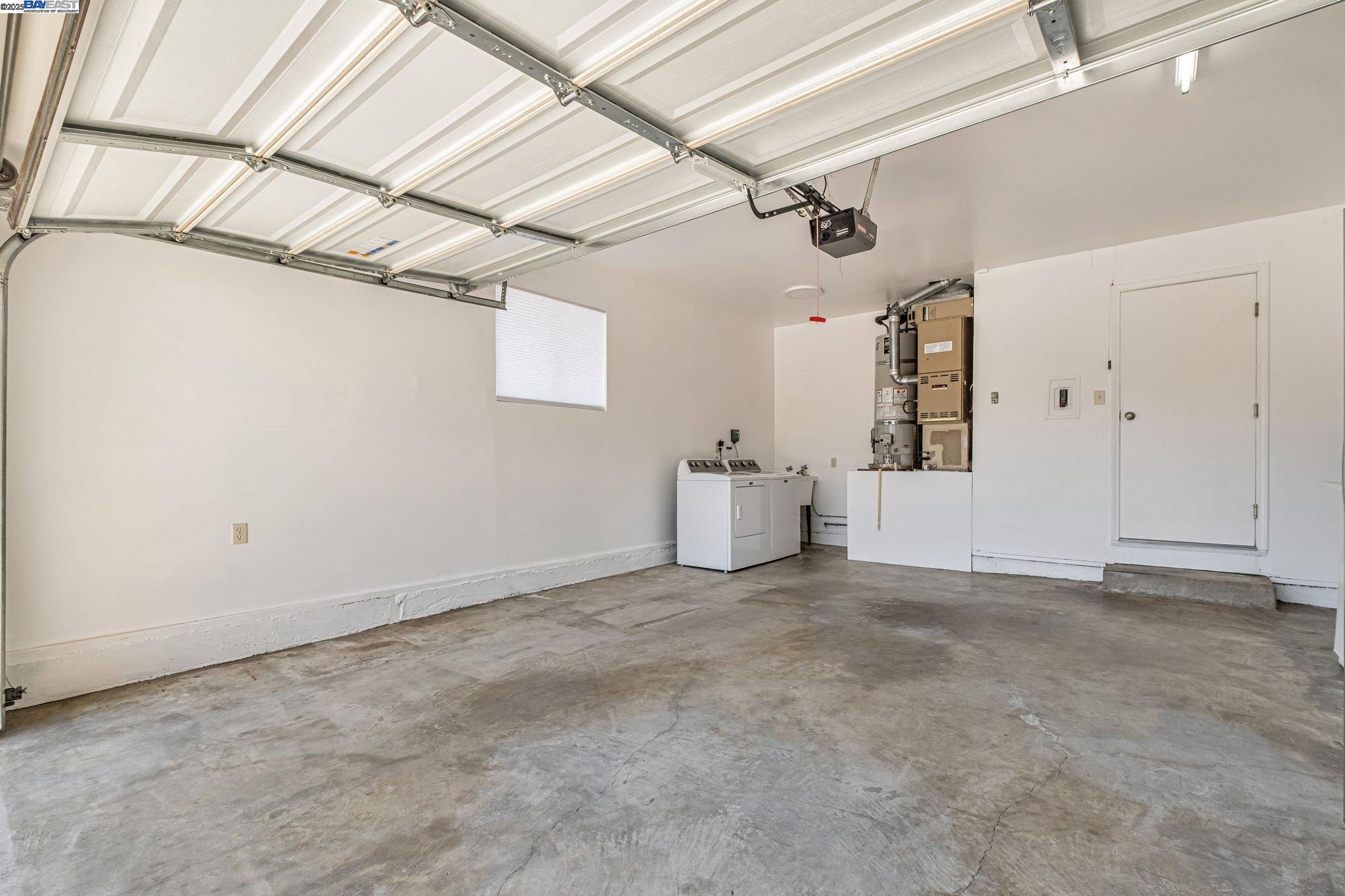 Detail Gallery Image 35 of 43 For 570 Erica Pl, Hayward,  CA 94544 - 3 Beds | 2 Baths