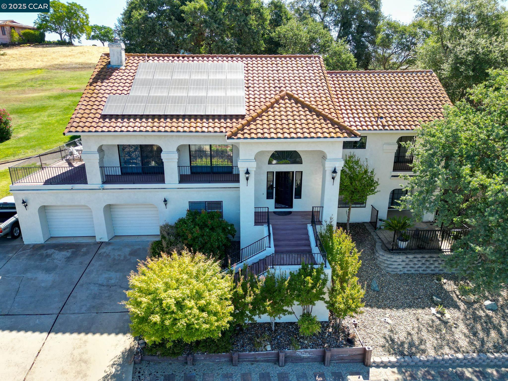 Detail Gallery Image 1 of 57 For 643 Old Course Ct, Valley Springs,  CA 95252 - 3 Beds | 2/1 Baths