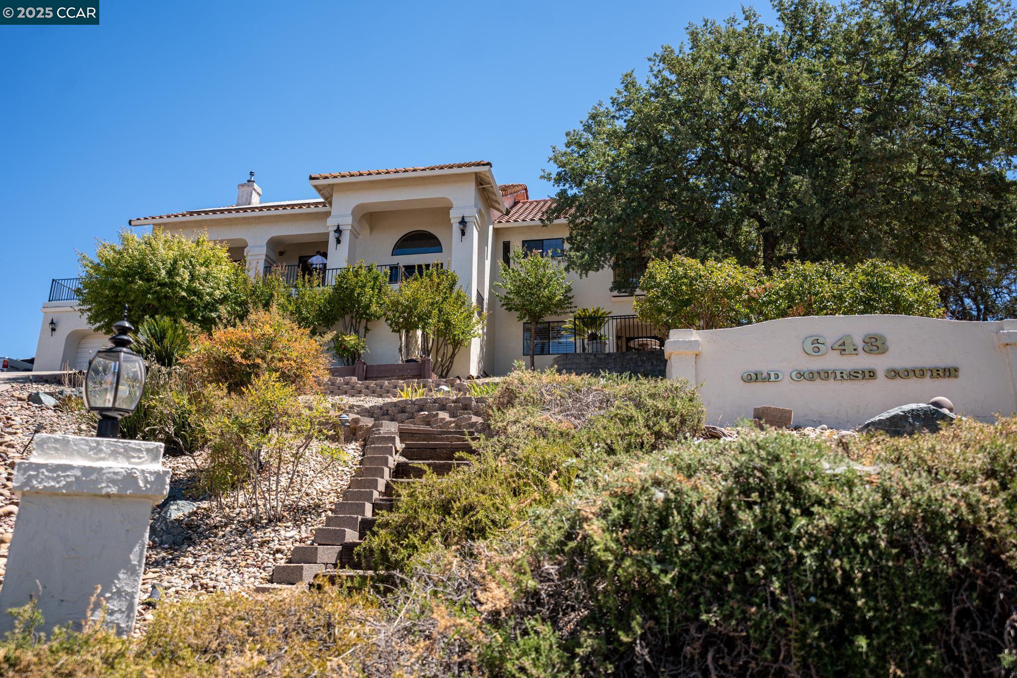 Detail Gallery Image 2 of 57 For 643 Old Course Ct, Valley Springs,  CA 95252 - 3 Beds | 2/1 Baths