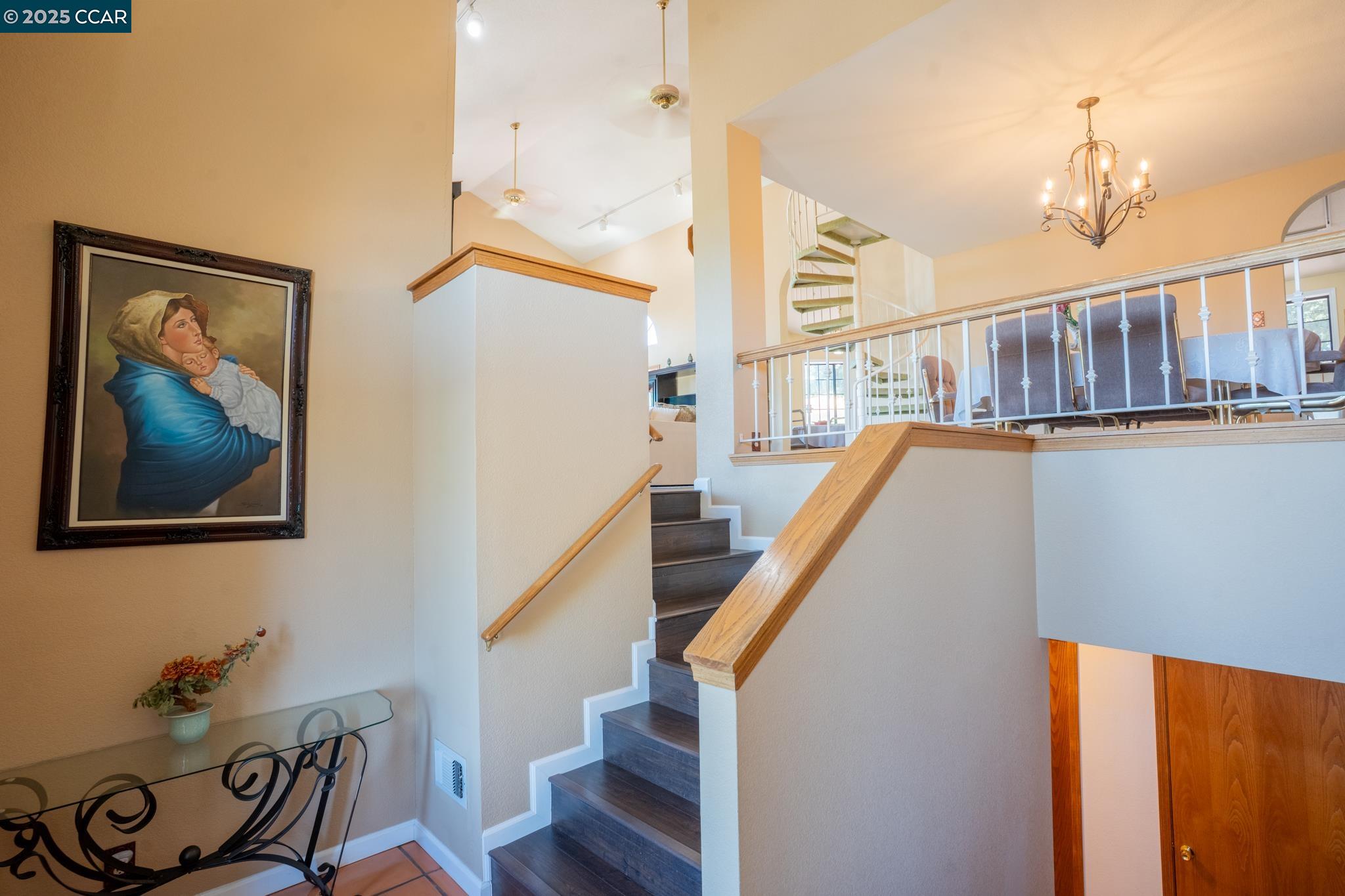 Detail Gallery Image 4 of 57 For 643 Old Course Ct, Valley Springs,  CA 95252 - 3 Beds | 2/1 Baths