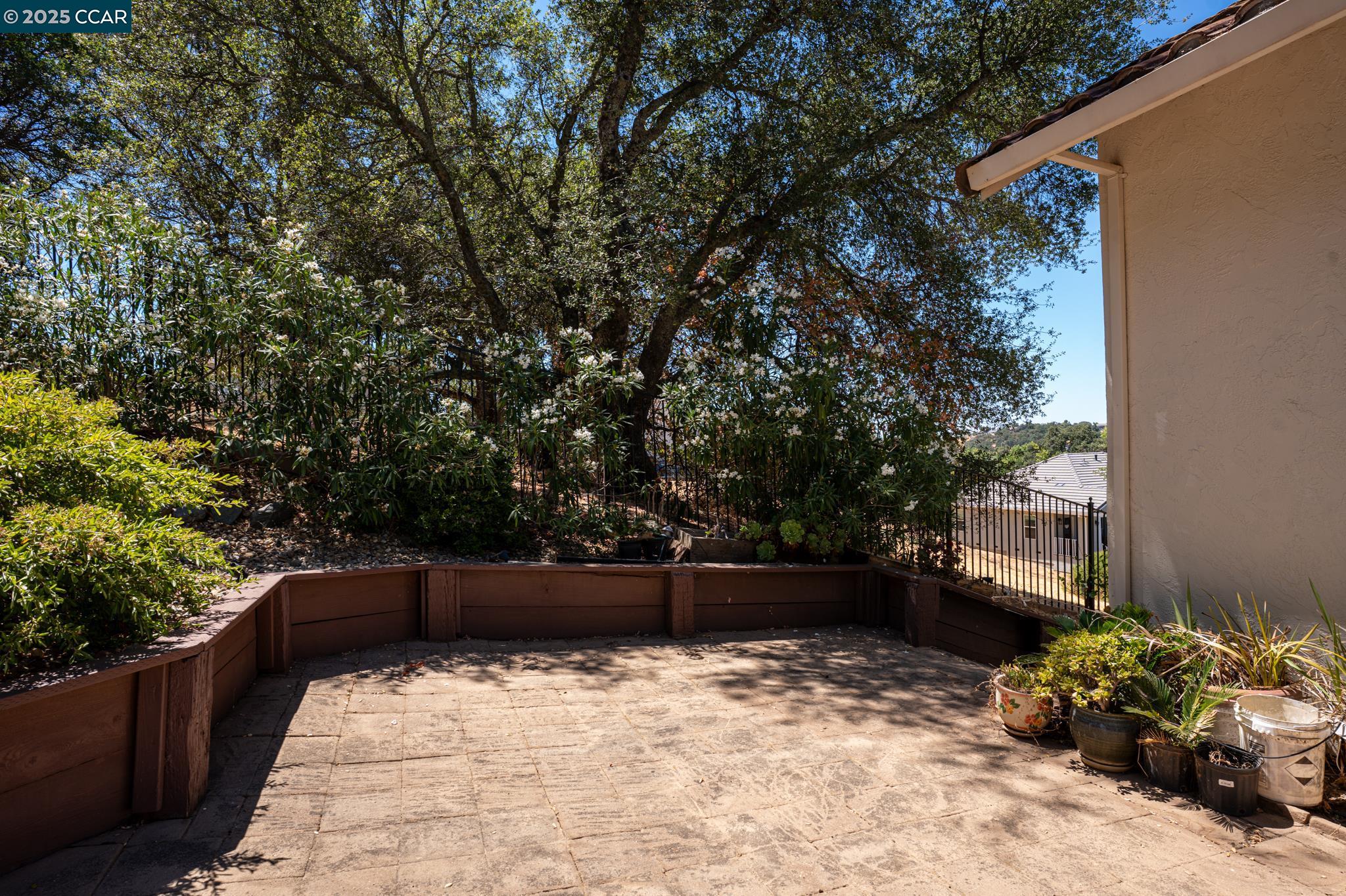 Detail Gallery Image 45 of 57 For 643 Old Course Ct, Valley Springs,  CA 95252 - 3 Beds | 2/1 Baths