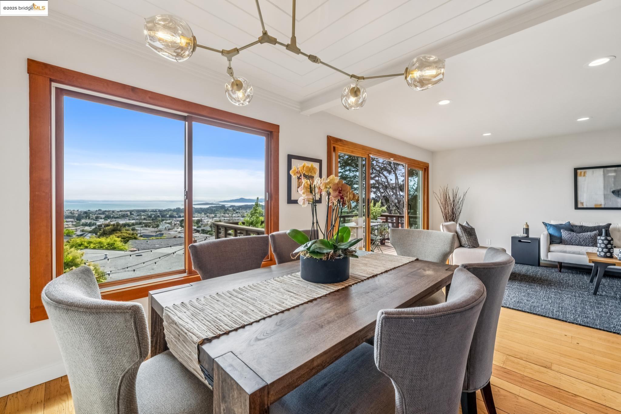 Detail Gallery Image 15 of 60 For 6934 Fairview Dr, El Cerrito,  CA 94530 - 4 Beds | 2 Baths