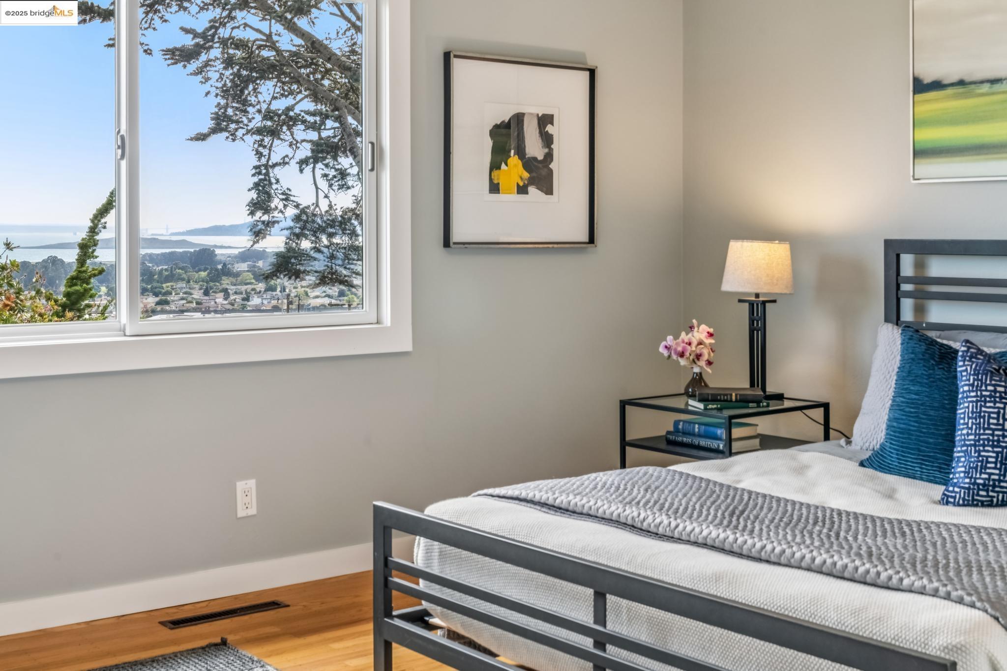 Detail Gallery Image 25 of 60 For 6934 Fairview Dr, El Cerrito,  CA 94530 - 4 Beds | 2 Baths