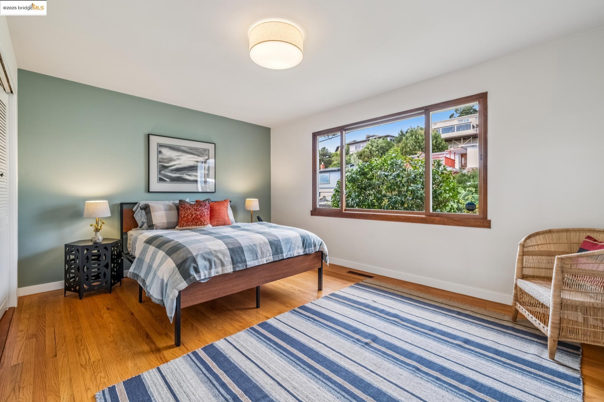Detail Gallery Image 33 of 60 For 6934 Fairview Dr, El Cerrito,  CA 94530 - 4 Beds | 2 Baths