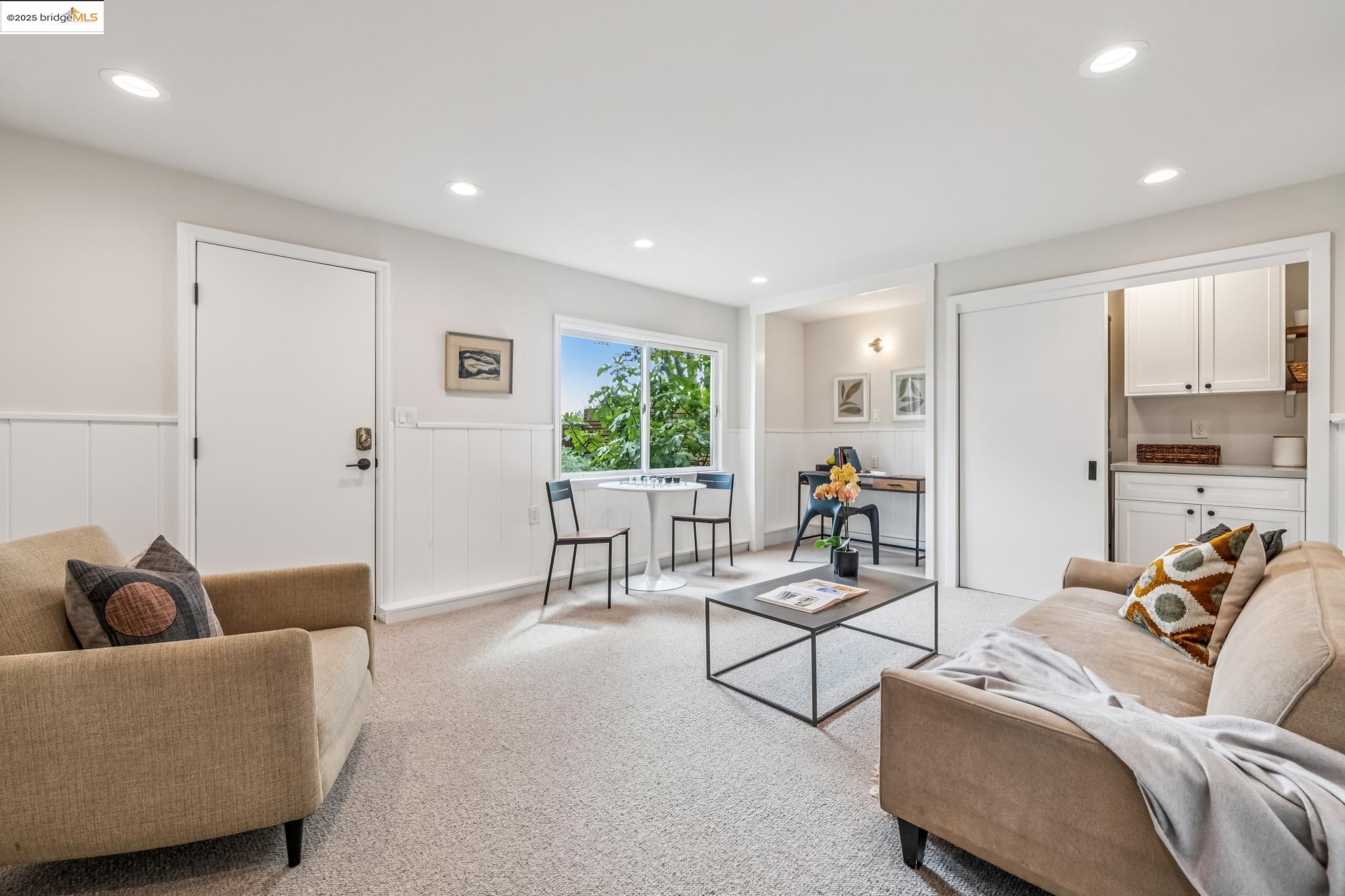 Detail Gallery Image 43 of 60 For 6934 Fairview Dr, El Cerrito,  CA 94530 - 4 Beds | 2 Baths