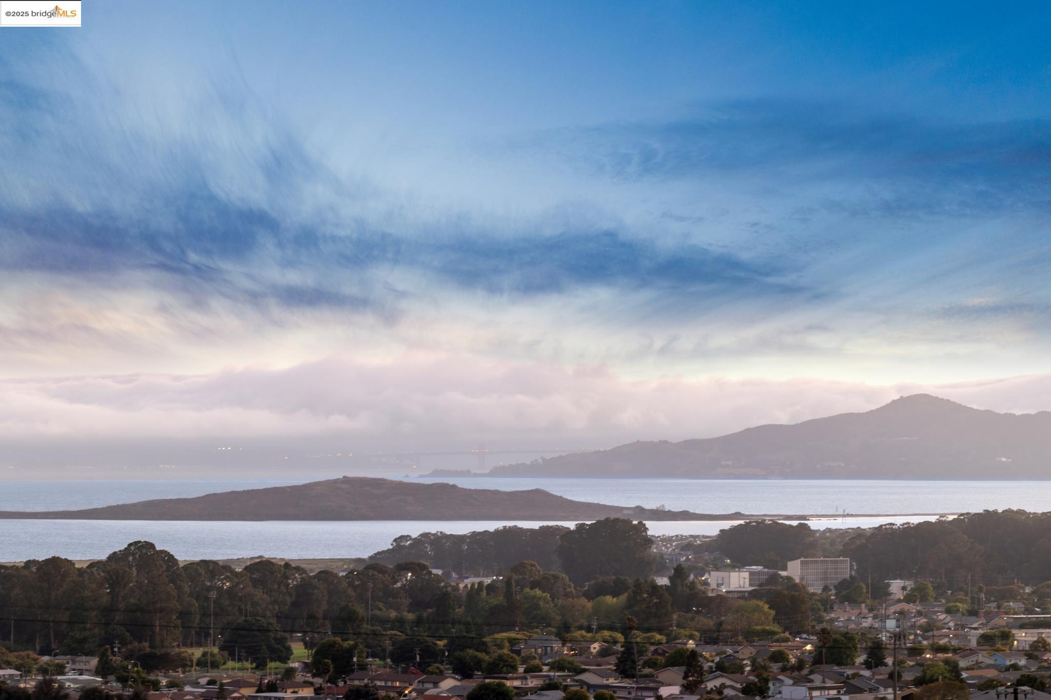 Detail Gallery Image 59 of 60 For 6934 Fairview Dr, El Cerrito,  CA 94530 - 4 Beds | 2 Baths
