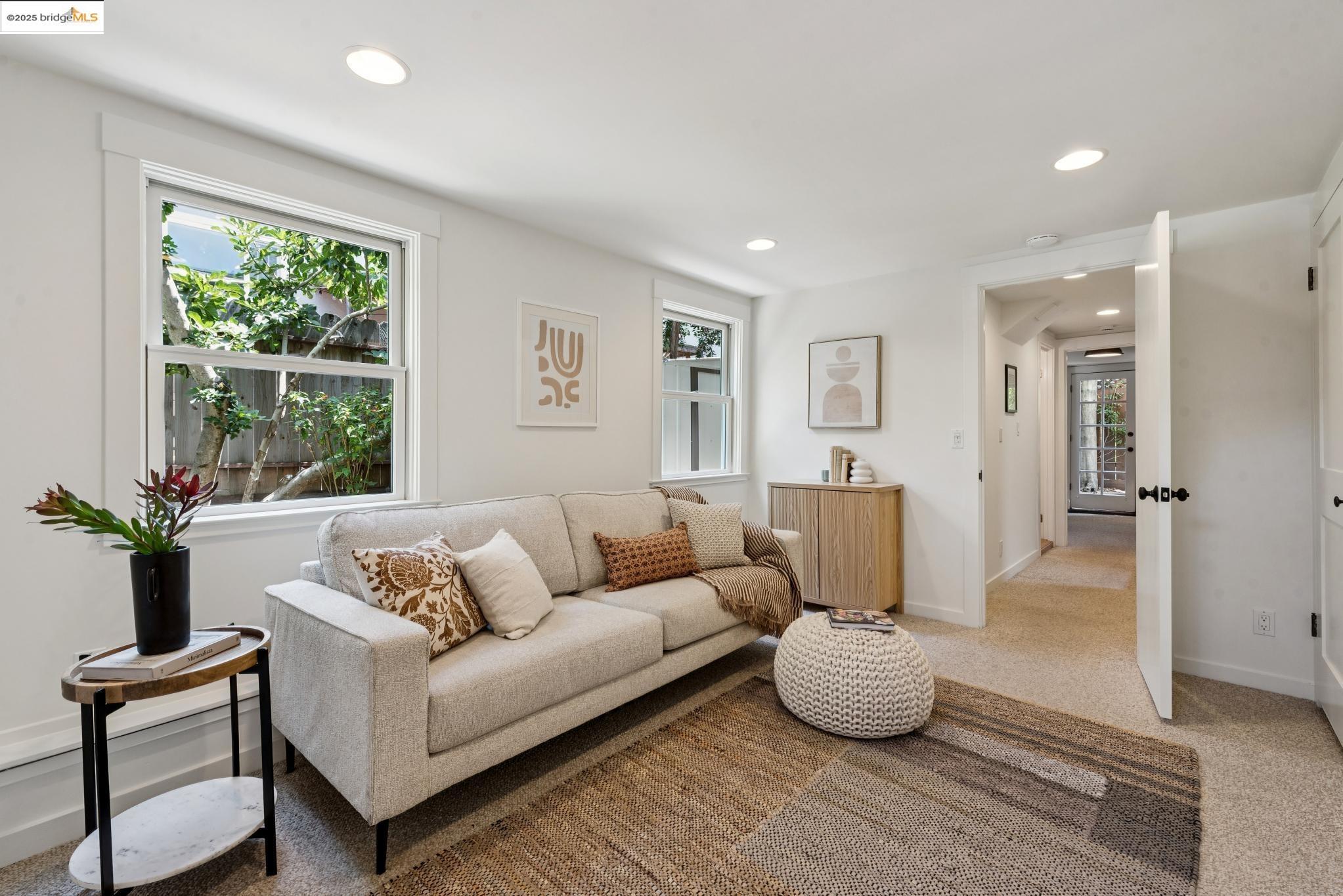 Detail Gallery Image 33 of 38 For 2140 Rose St, Berkeley,  CA 94709 - 3 Beds | 2 Baths