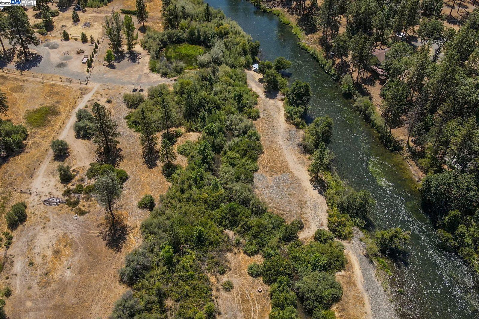 Detail Gallery Image 1 of 26 For 137 Salt Flat Rd, Lewiston,  CA 96052 - – Beds | – Baths