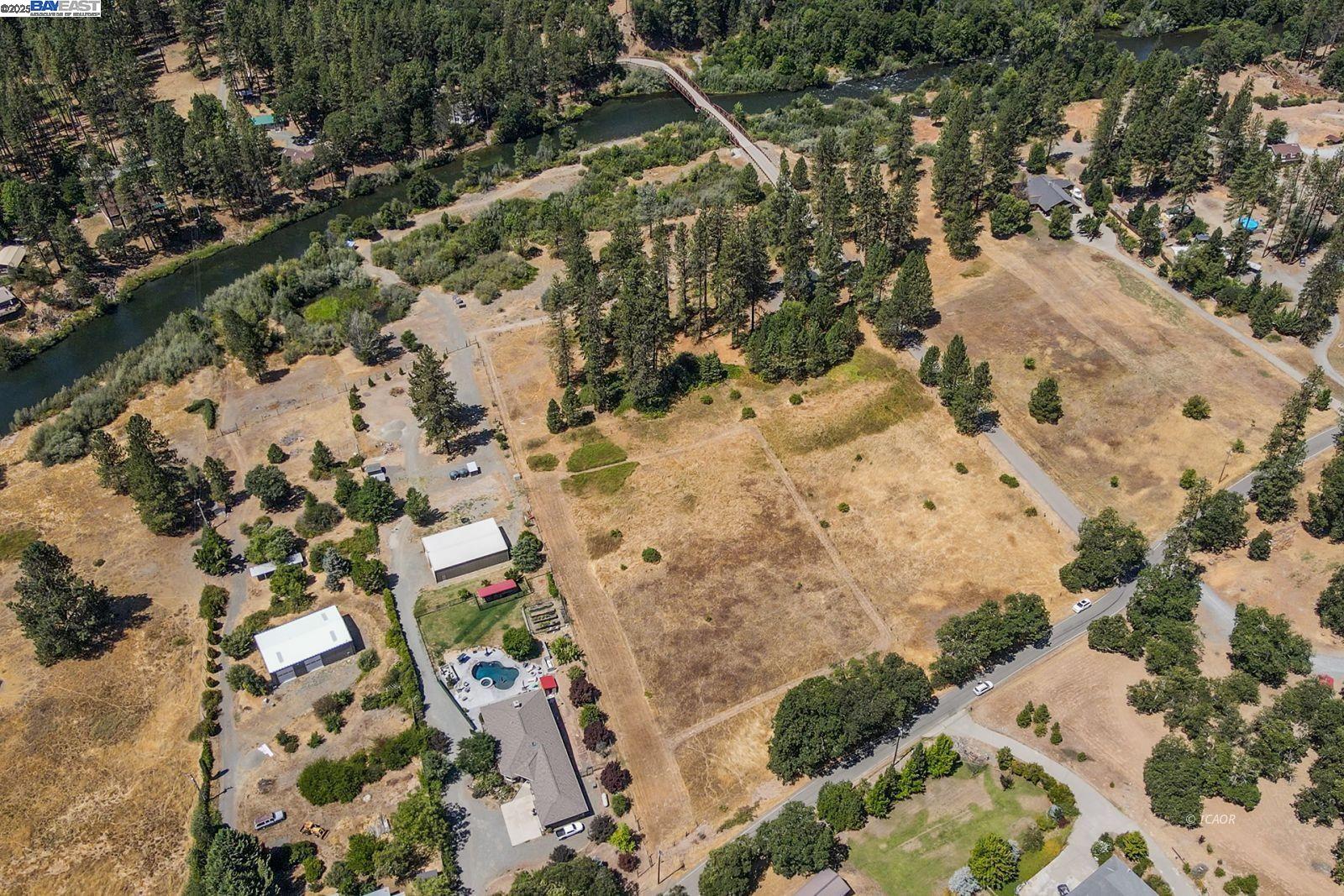 Detail Gallery Image 14 of 26 For 137 Salt Flat Rd, Lewiston,  CA 96052 - – Beds | – Baths