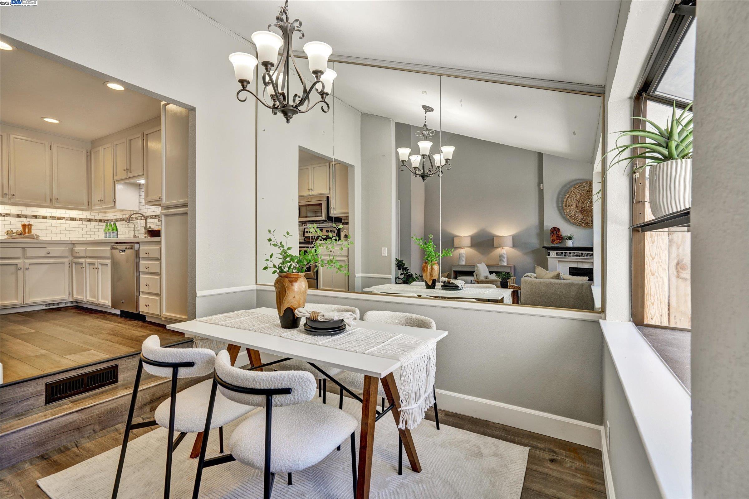 Detail Gallery Image 12 of 59 For 4374 Valley Ave #D1,  Pleasanton,  CA 94566 - 2 Beds | 2/1 Baths