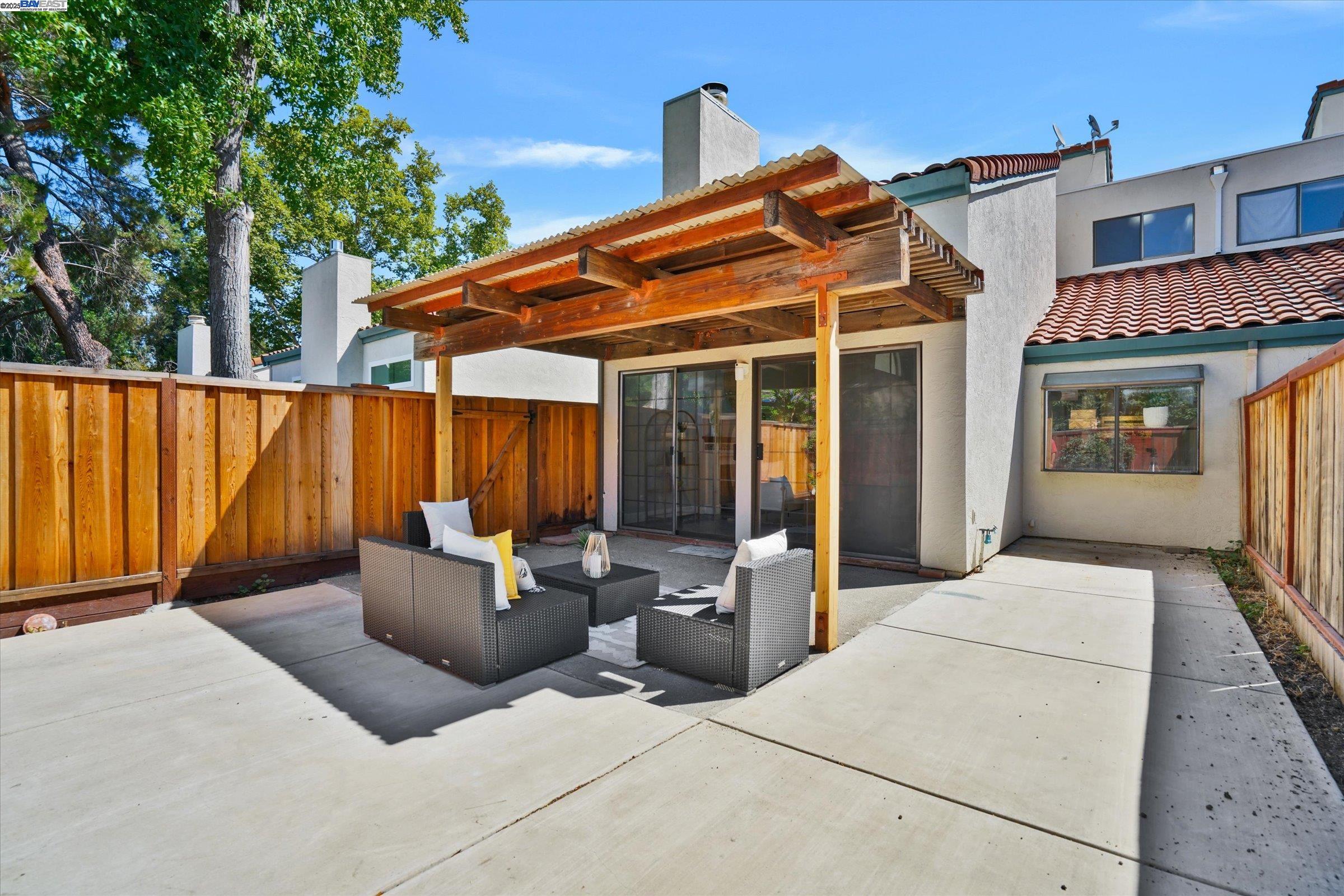 Detail Gallery Image 43 of 59 For 4374 Valley Ave #D1,  Pleasanton,  CA 94566 - 2 Beds | 2/1 Baths