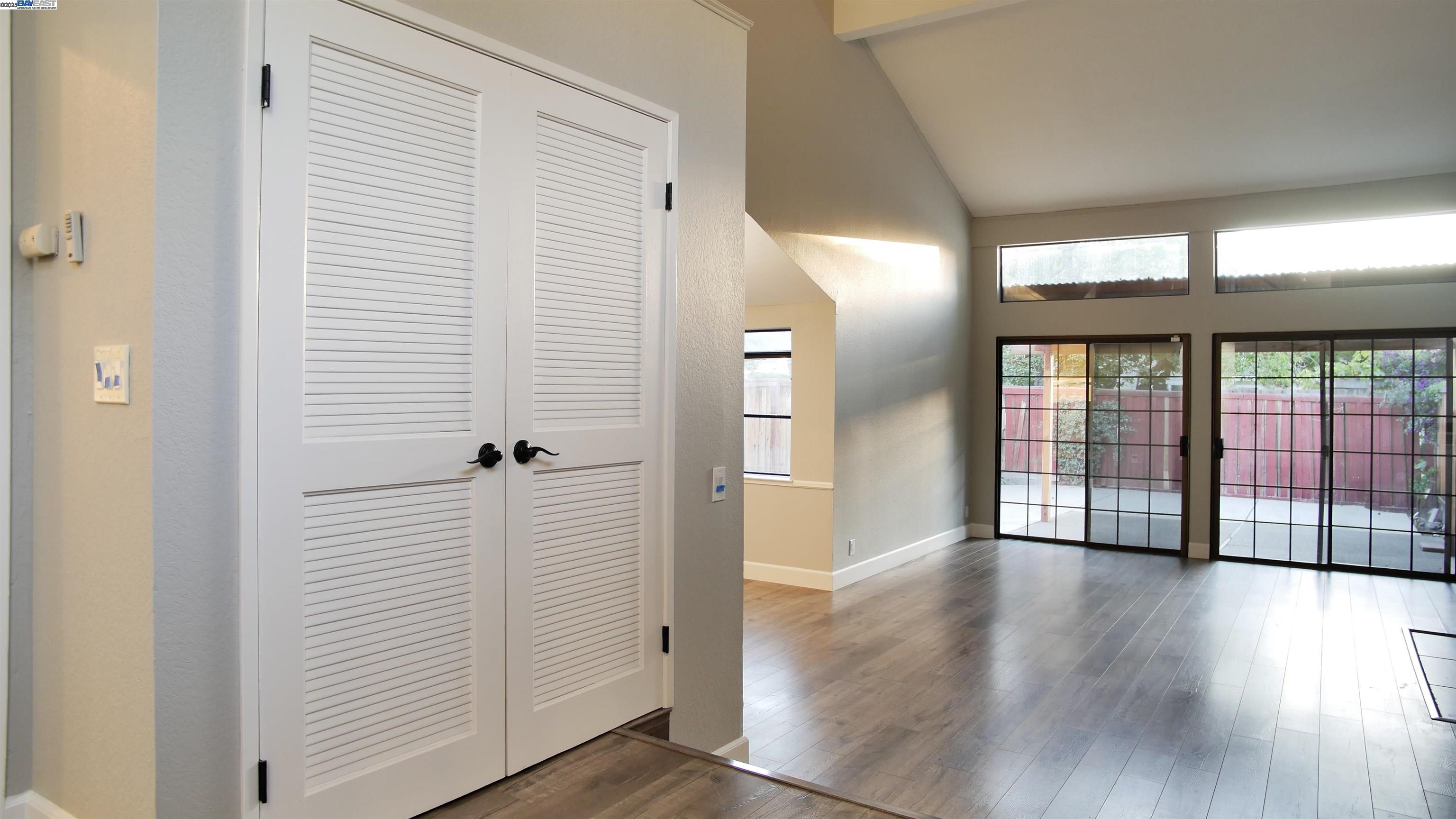 Photo #8: 41108017 Listing: Photo #8