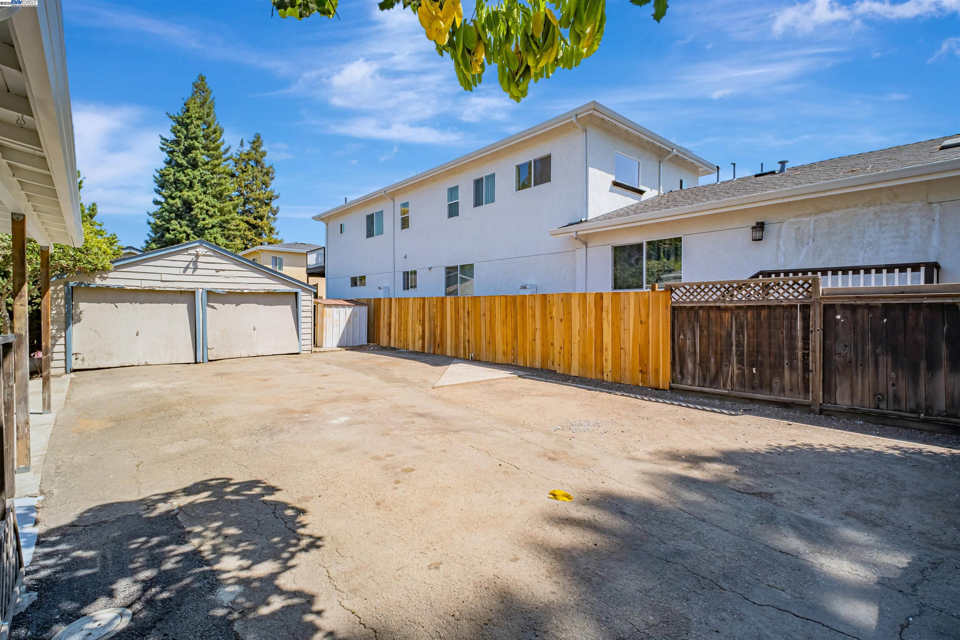 Detail Gallery Image 28 of 38 For 3780 Somerset Ave, Castro Valley,  CA 94546 - 3 Beds | 1 Baths