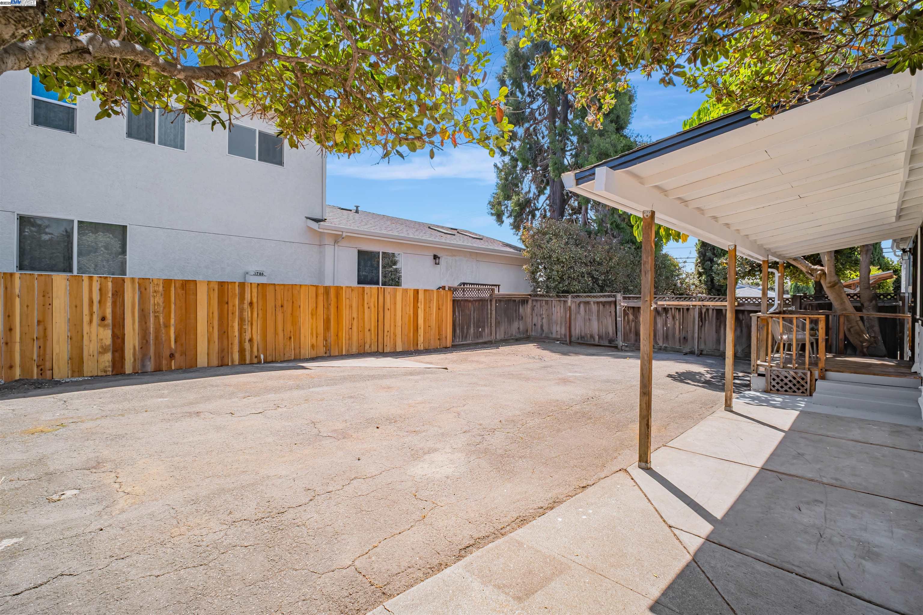 Detail Gallery Image 29 of 38 For 3780 Somerset Ave, Castro Valley,  CA 94546 - 3 Beds | 1 Baths