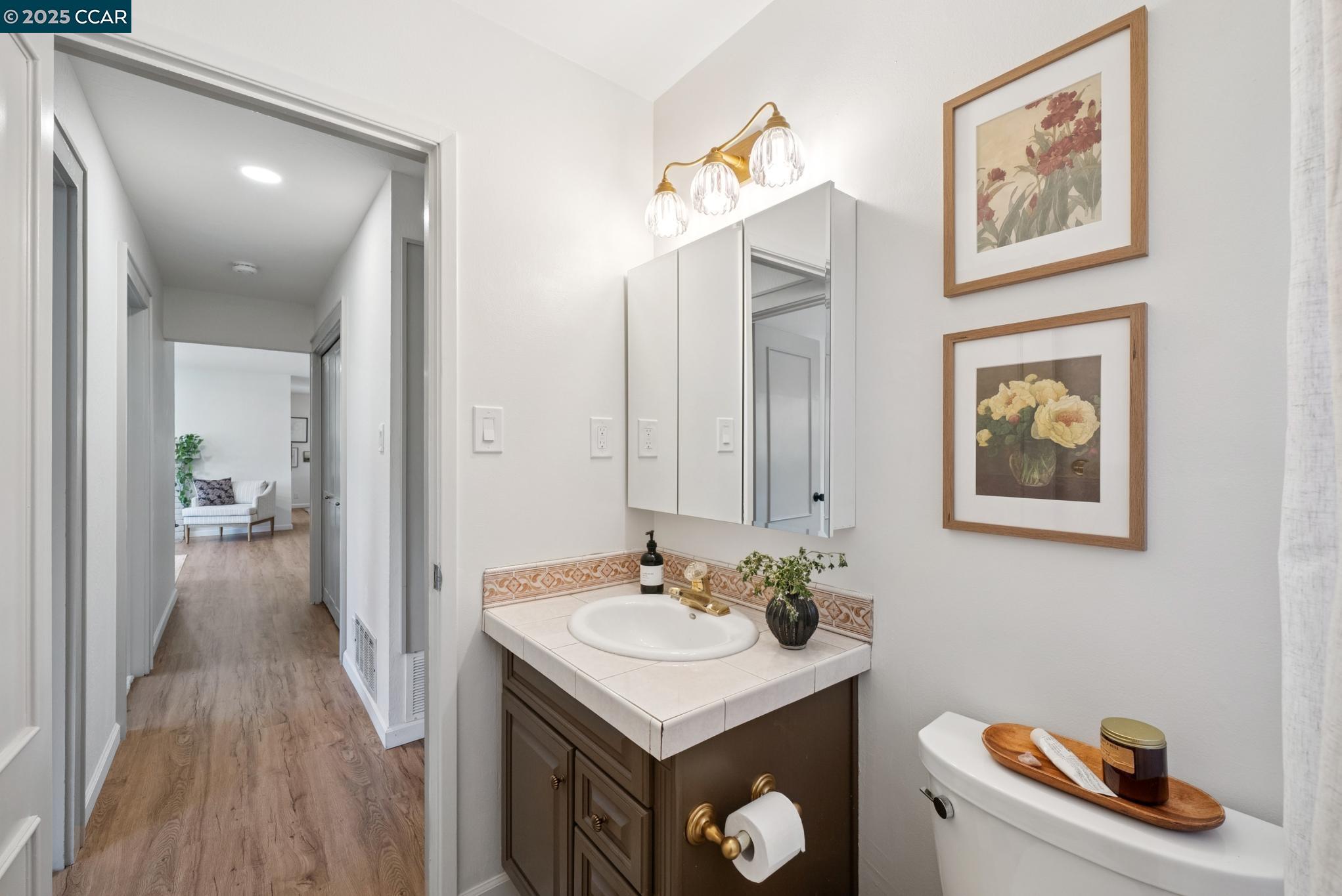 Detail Gallery Image 25 of 36 For 4656 Regina Ln, Concord,  CA 94521 - 3 Beds | 2 Baths