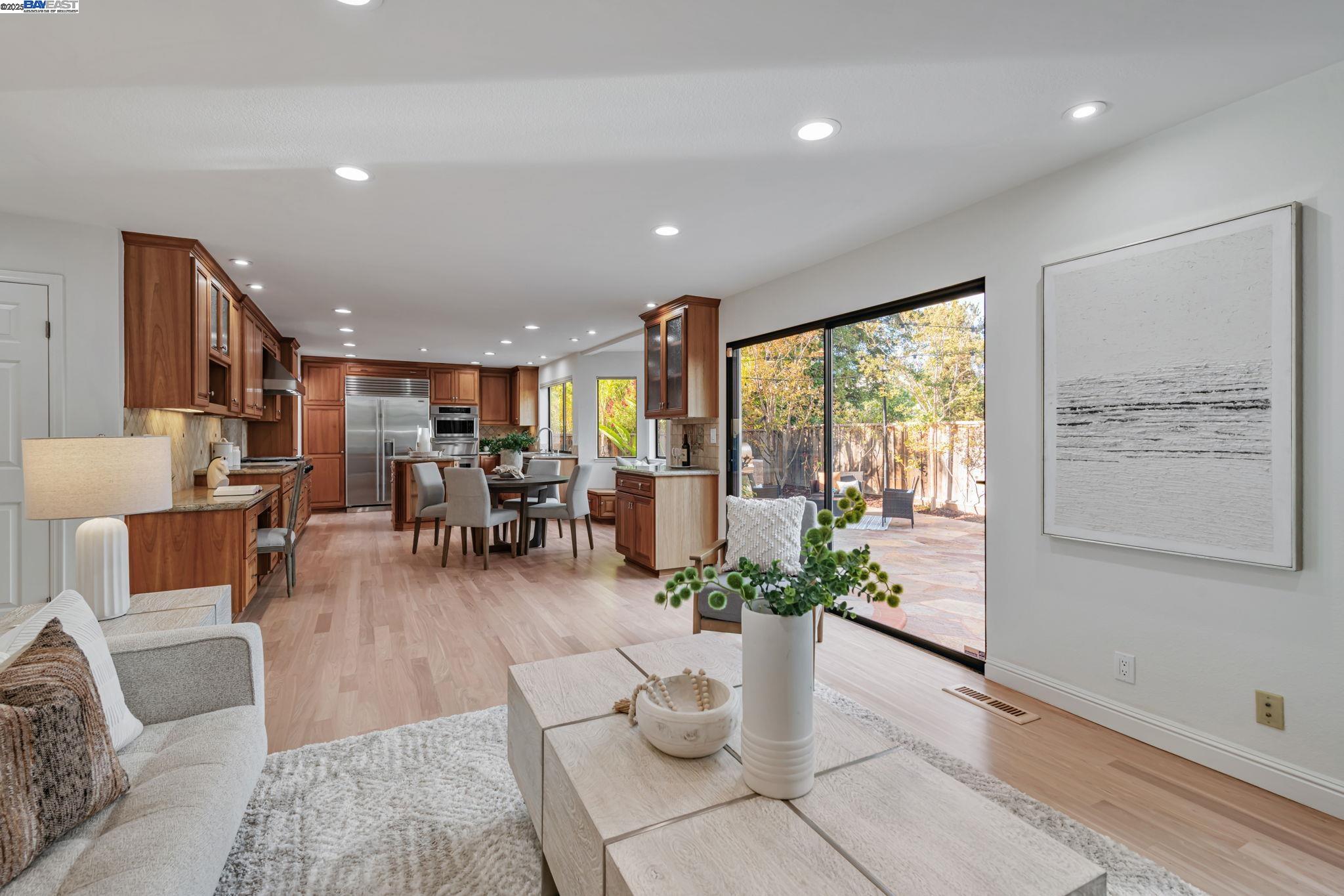 Detail Gallery Image 16 of 52 For 43578 Greenhills Way, Fremont,  CA 94539 - 4 Beds | 3/1 Baths