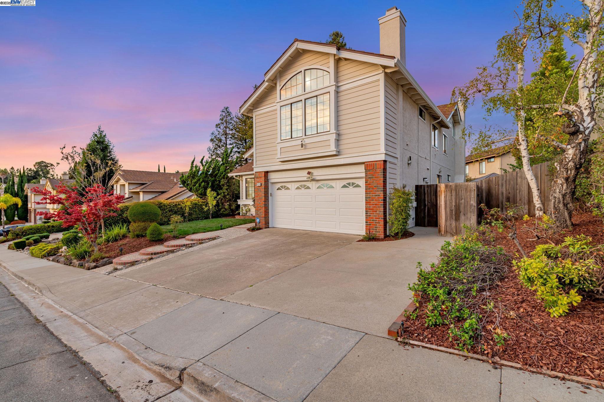 Detail Gallery Image 3 of 52 For 43578 Greenhills Way, Fremont,  CA 94539 - 4 Beds | 3/1 Baths