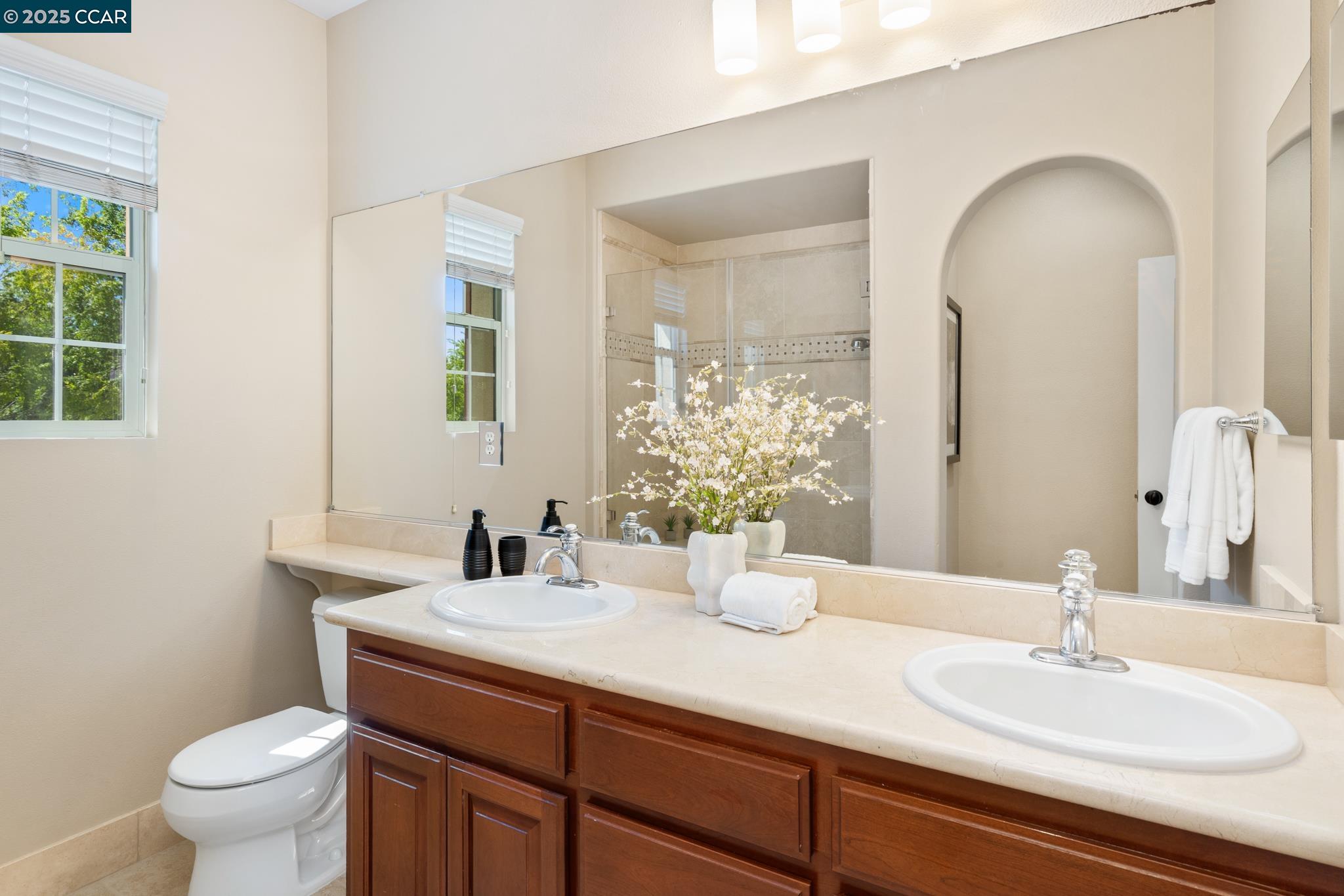 Detail Gallery Image 36 of 46 For 206 Glory Lily Ct, San Ramon,  CA 94582 - 5 Beds | 3/1 Baths