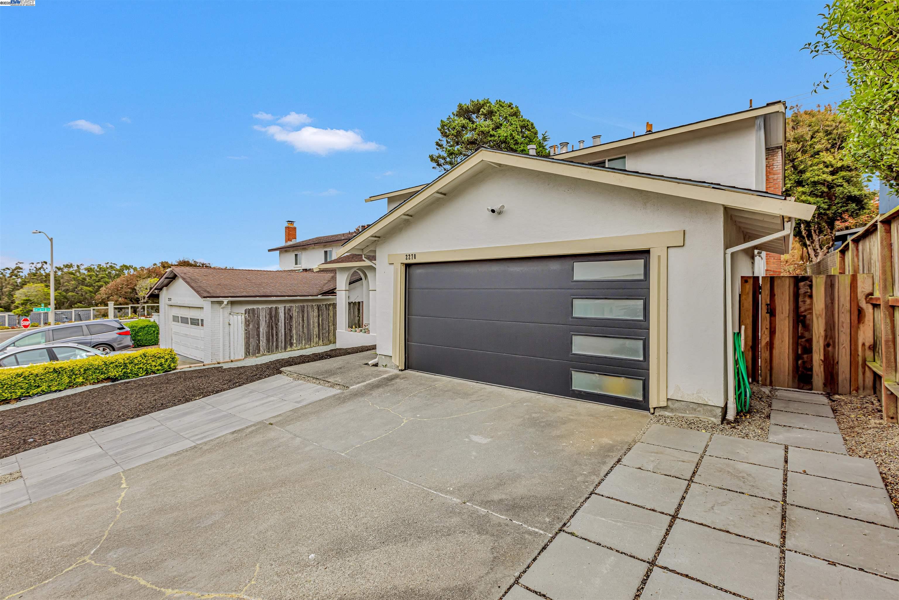 Detail Gallery Image 3 of 54 For 2270 Kenry Way, South San Francisco,  CA 94080 - 5 Beds | 3 Baths