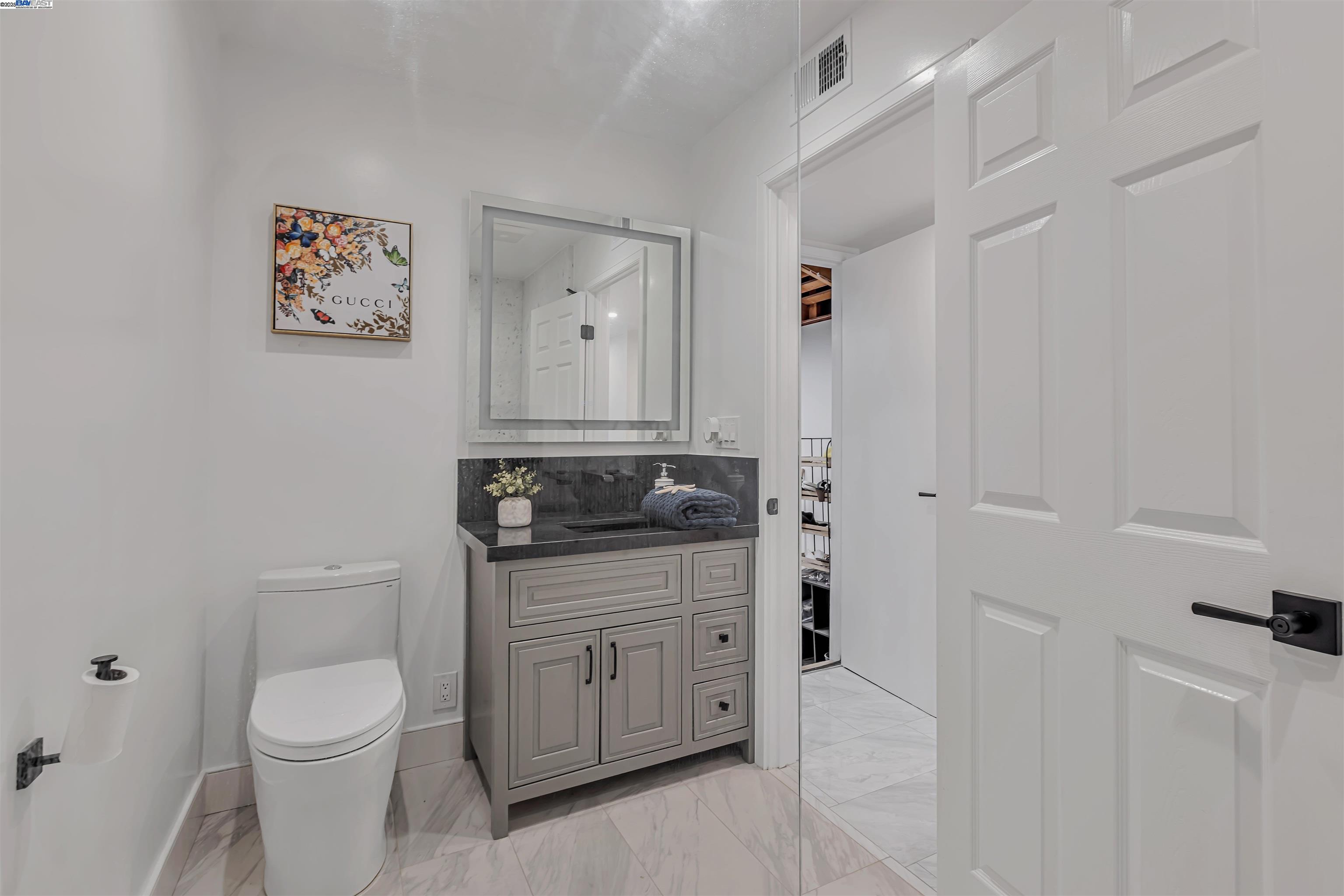 Detail Gallery Image 40 of 54 For 2270 Kenry Way, South San Francisco,  CA 94080 - 5 Beds | 3 Baths