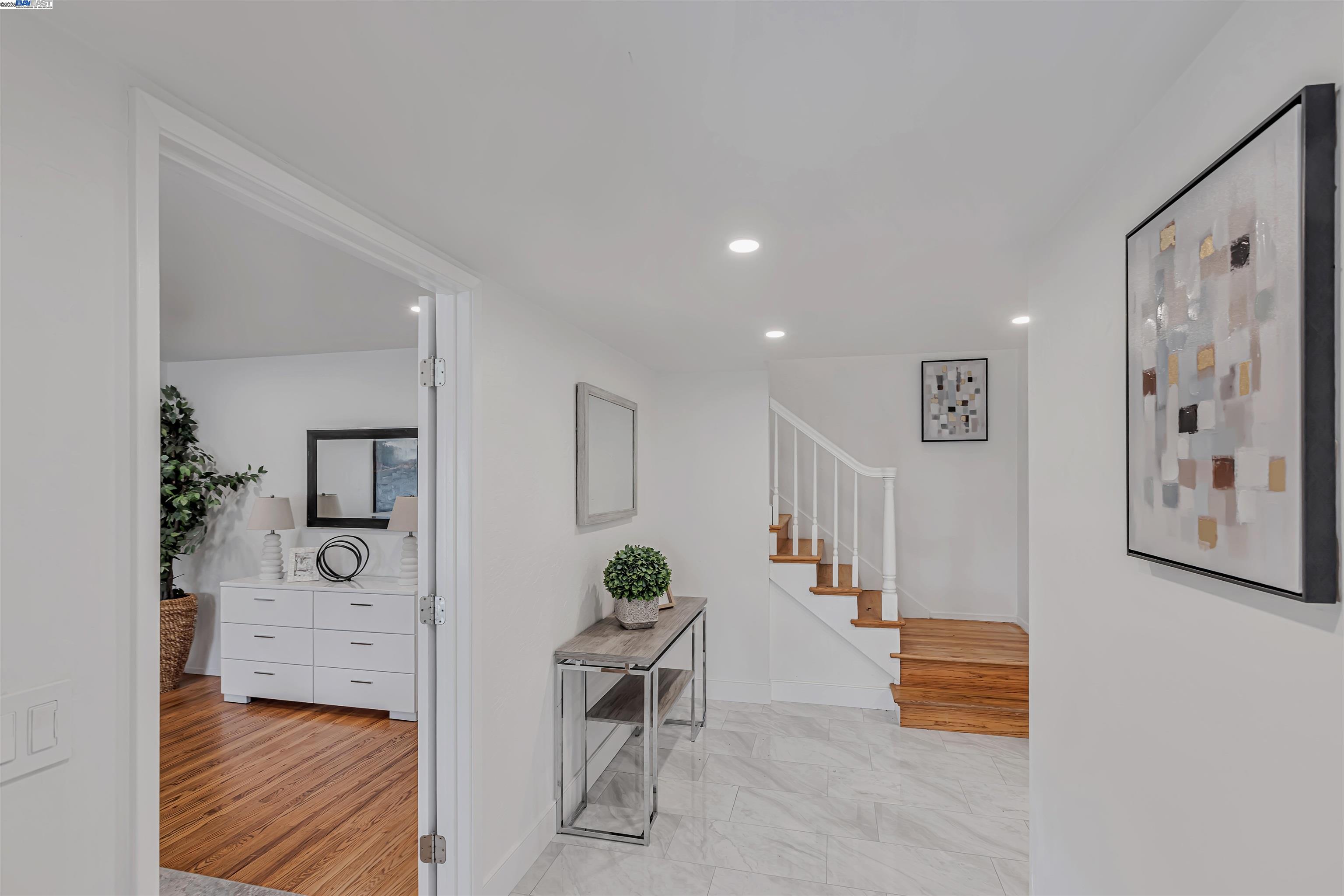 Detail Gallery Image 5 of 54 For 2270 Kenry Way, South San Francisco,  CA 94080 - 5 Beds | 3 Baths