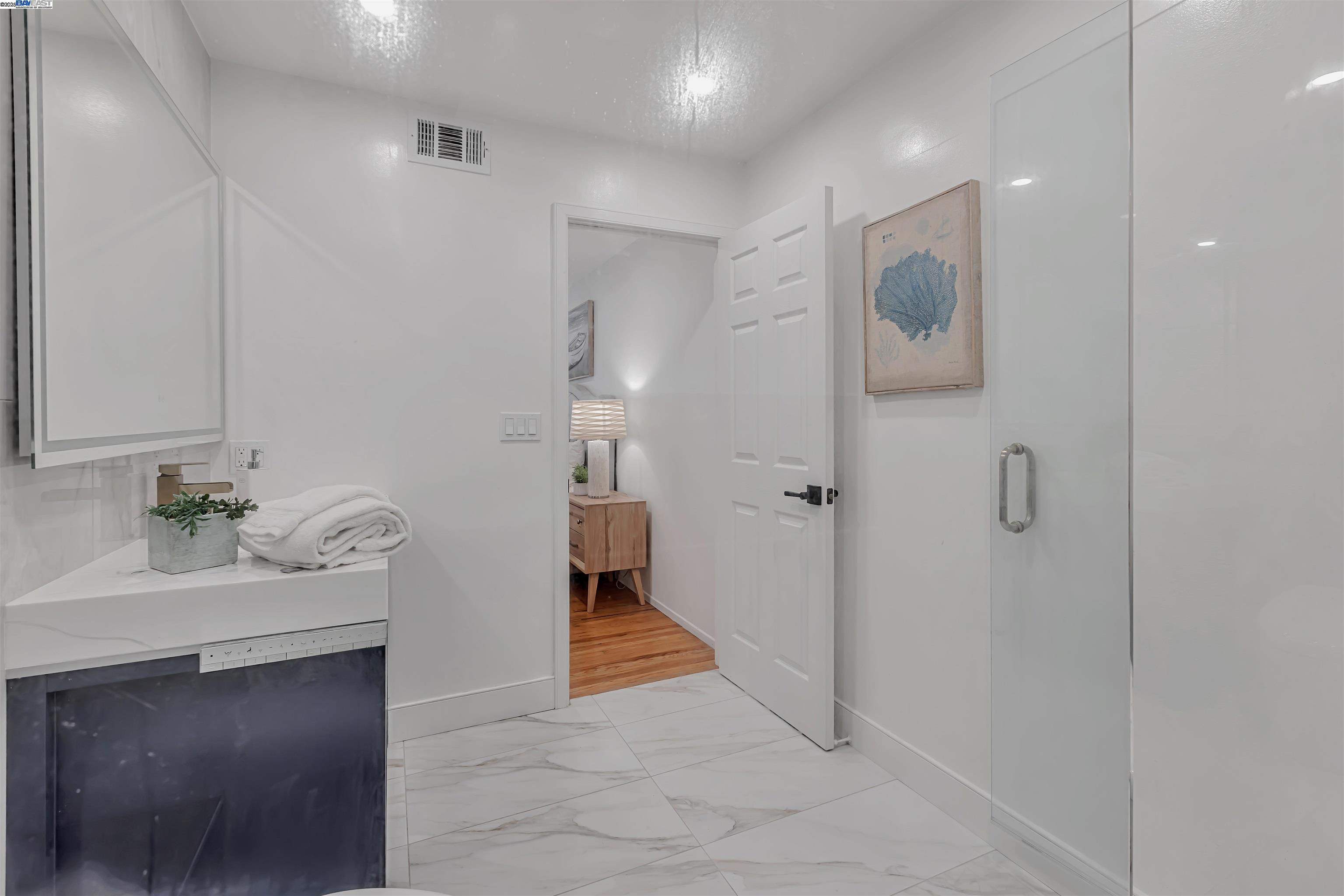 Detail Gallery Image 45 of 54 For 2270 Kenry Way, South San Francisco,  CA 94080 - 5 Beds | 3 Baths