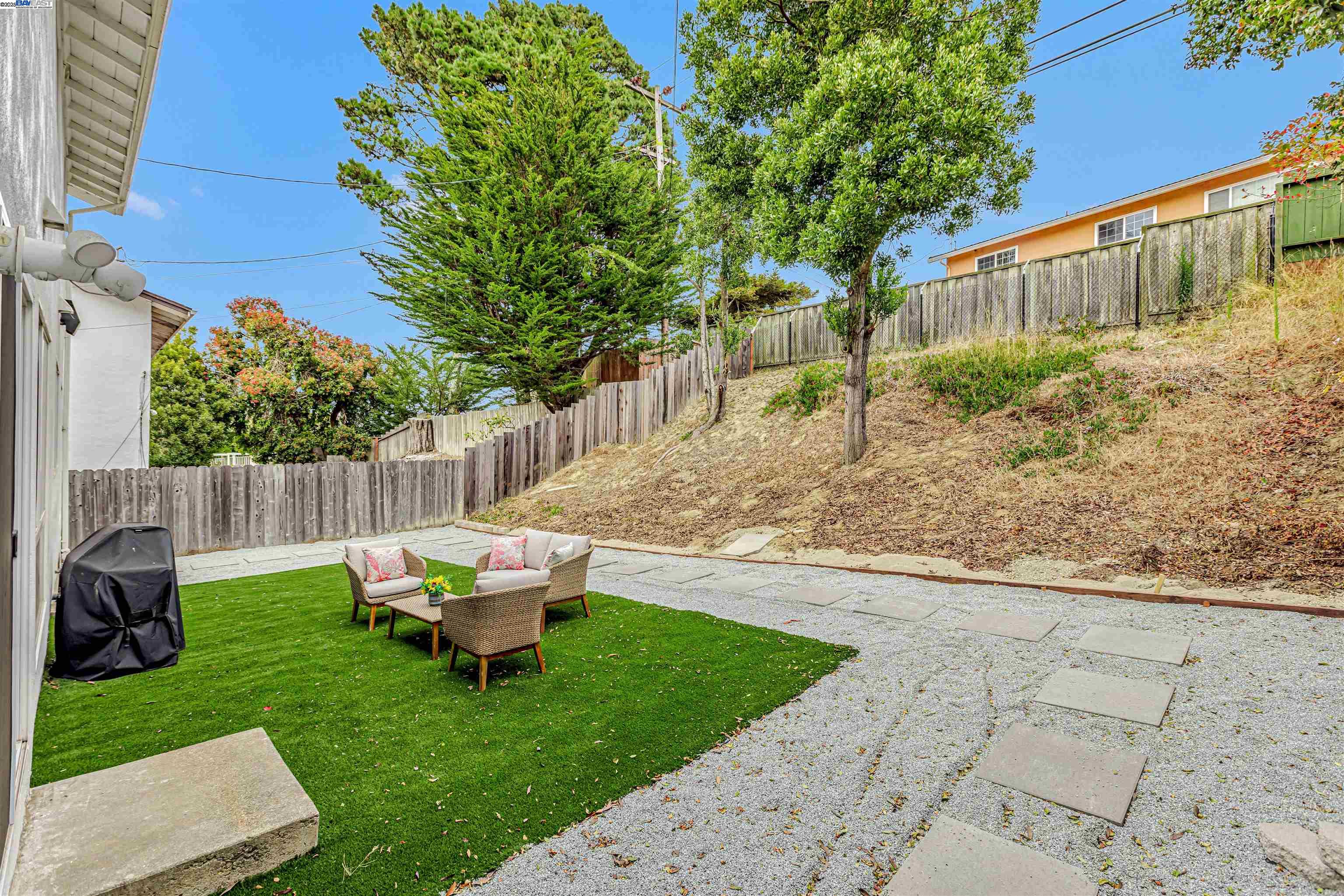 Detail Gallery Image 51 of 54 For 2270 Kenry Way, South San Francisco,  CA 94080 - 5 Beds | 3 Baths