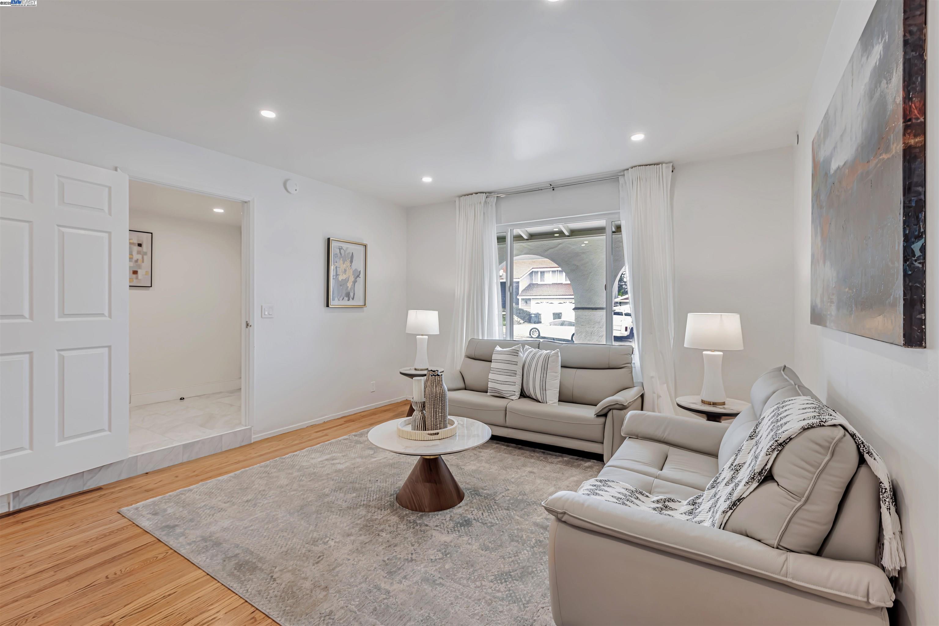 Detail Gallery Image 10 of 60 For 2270 Kenry Way, South San Francisco,  CA 94080 - 5 Beds | 3 Baths