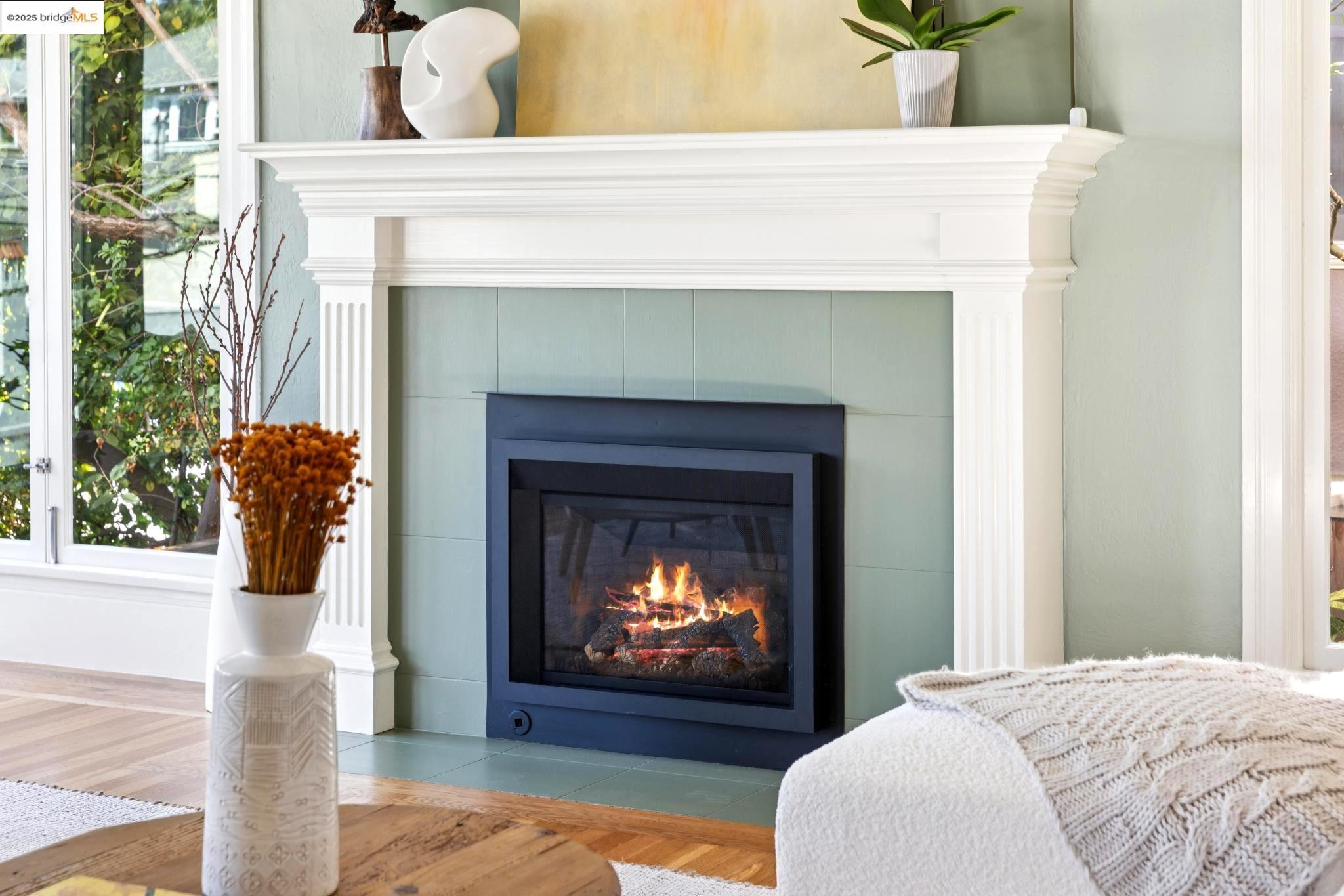Detail Gallery Image 11 of 60 For 941 Warfield Ave, Oakland,  CA 94610 - 3 Beds | 2 Baths