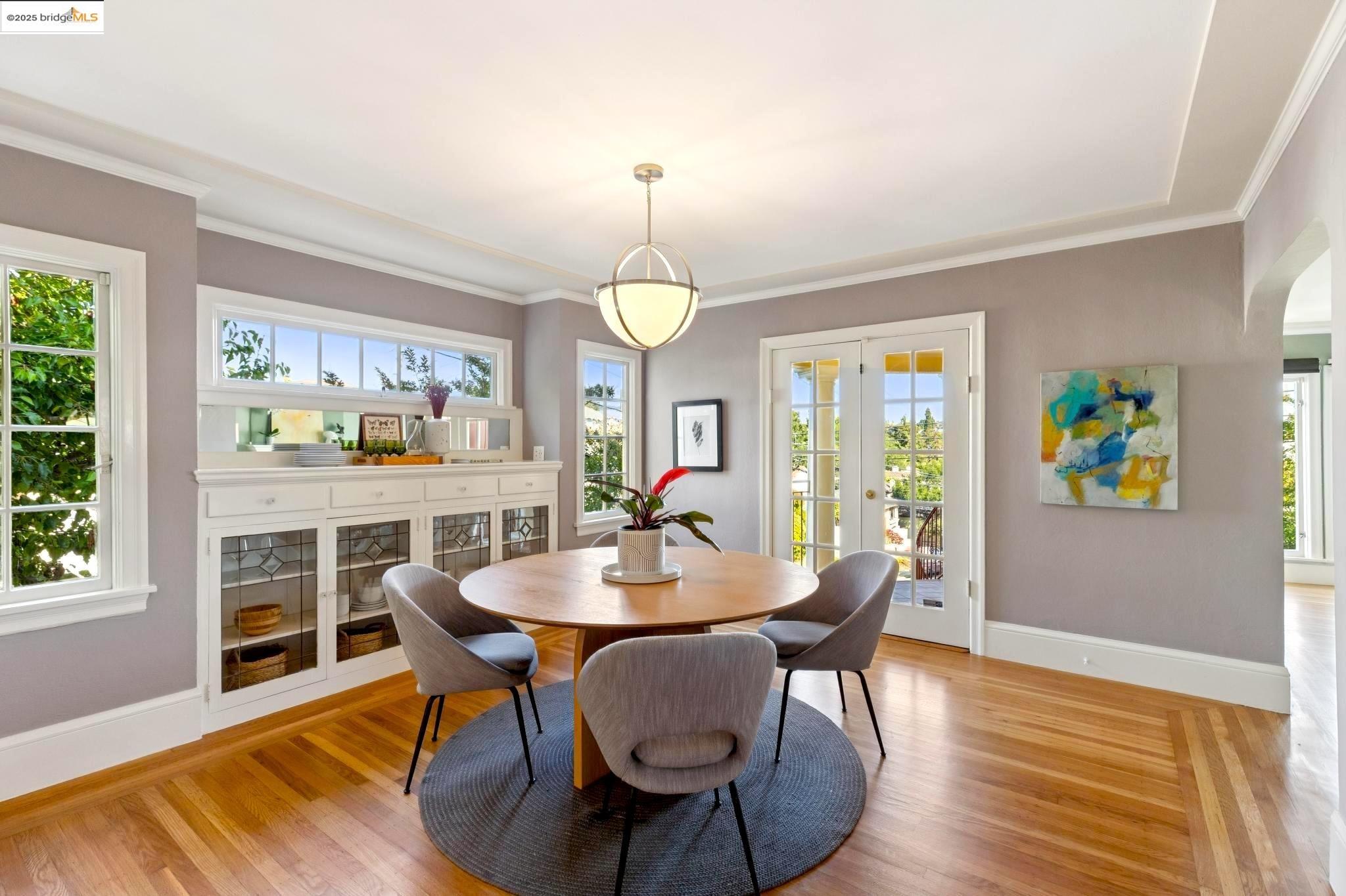 Detail Gallery Image 15 of 60 For 941 Warfield Ave, Oakland,  CA 94610 - 3 Beds | 2 Baths