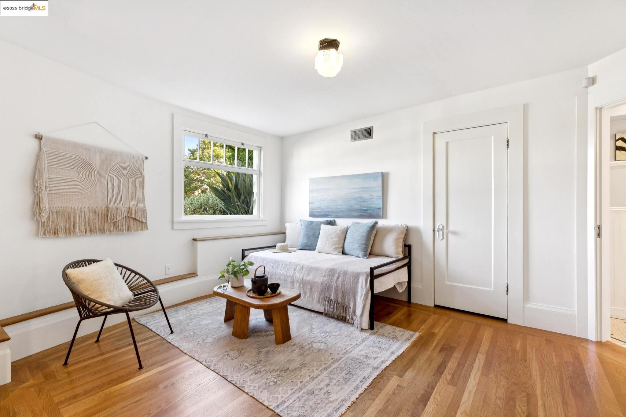 Detail Gallery Image 33 of 60 For 941 Warfield Ave, Oakland,  CA 94610 - 3 Beds | 2 Baths