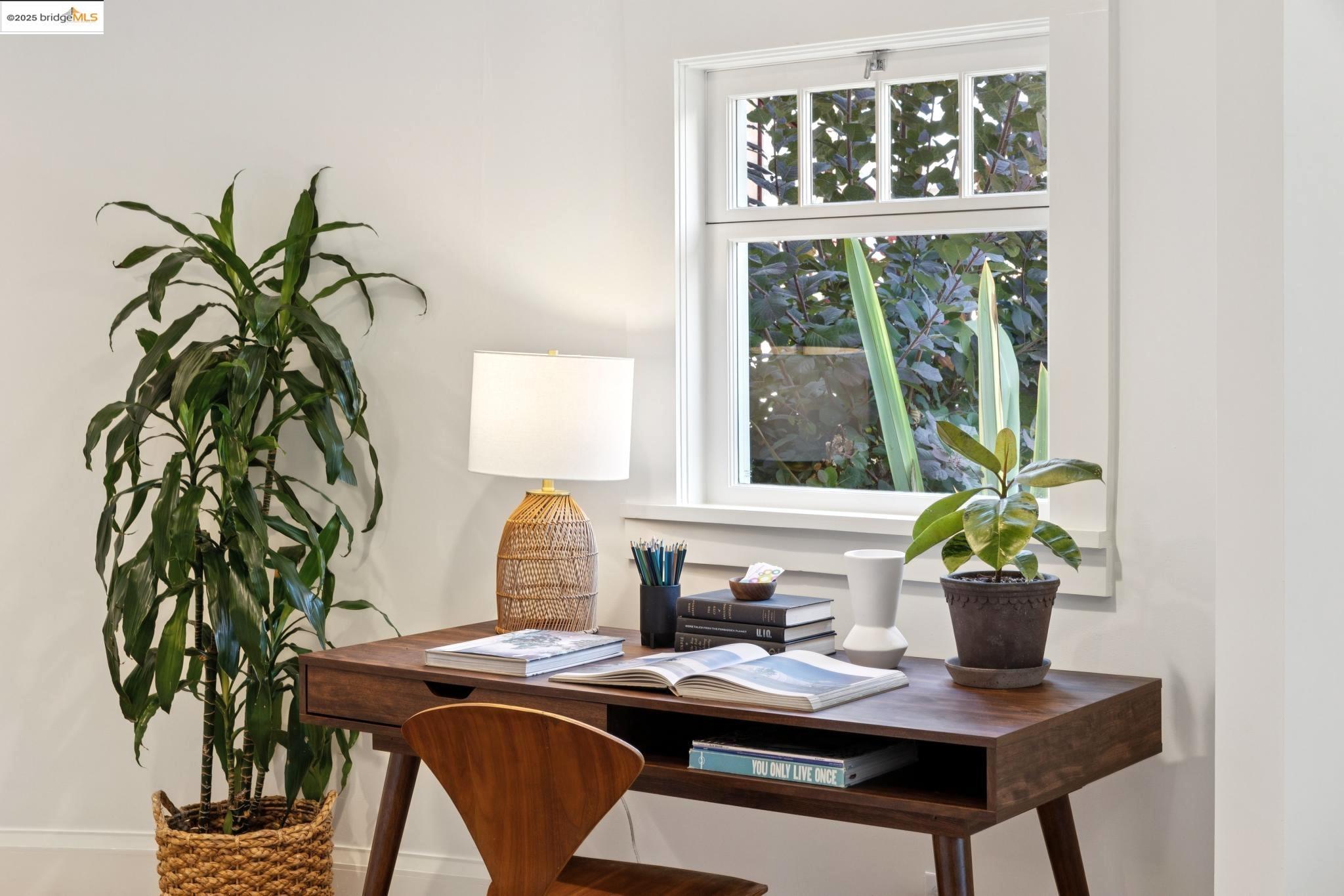 Detail Gallery Image 35 of 60 For 941 Warfield Ave, Oakland,  CA 94610 - 3 Beds | 2 Baths