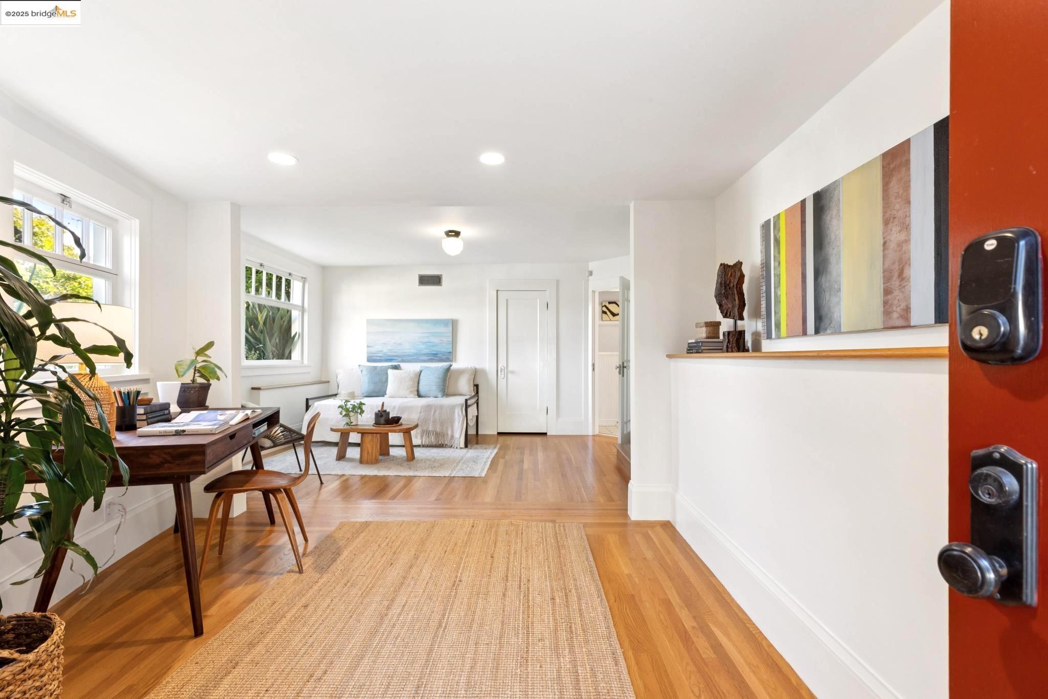 Detail Gallery Image 37 of 60 For 941 Warfield Ave, Oakland,  CA 94610 - 3 Beds | 2 Baths