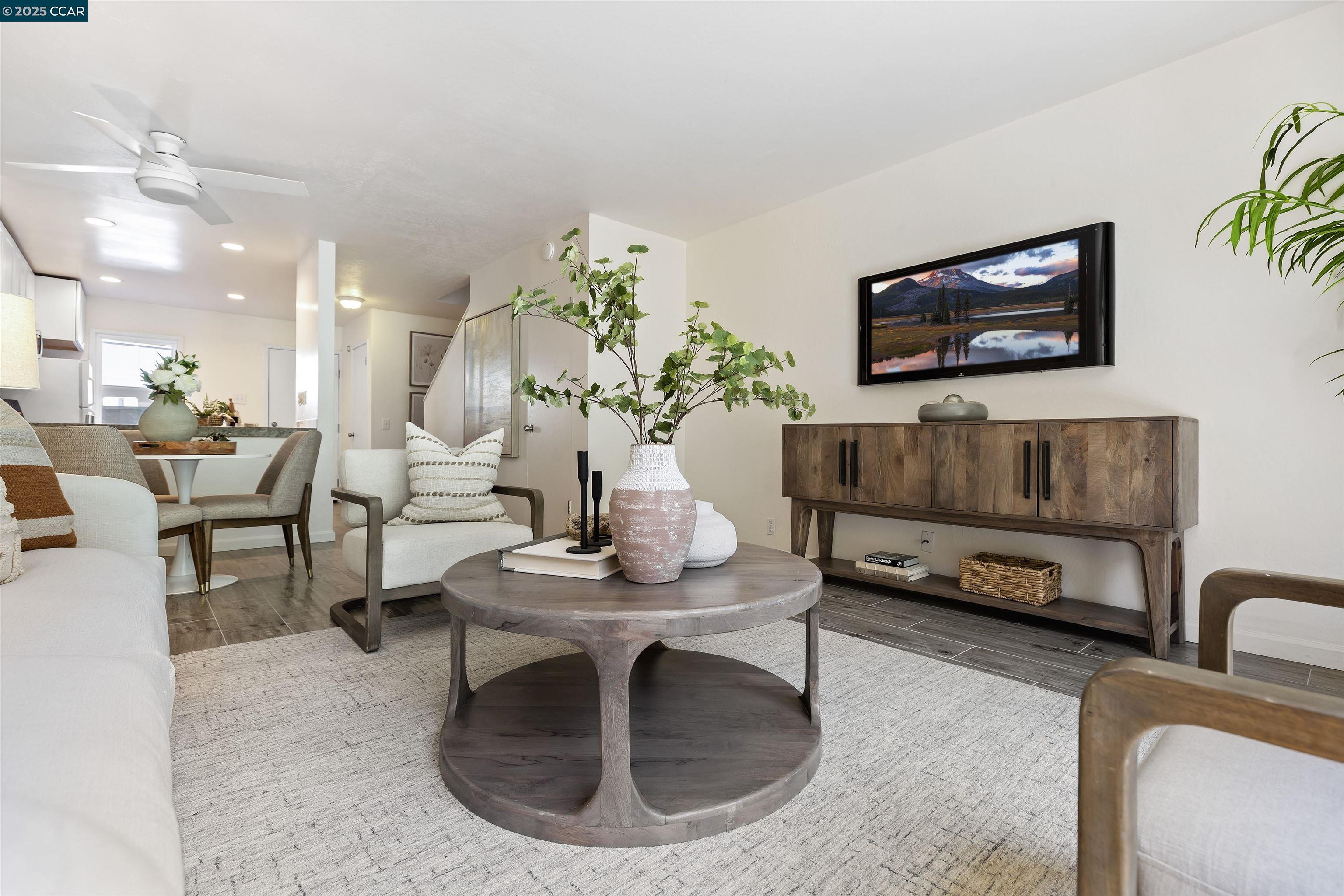 Detail Gallery Image 8 of 25 For 73 Brookwood Rd #9,  Orinda,  CA 94563 - 2 Beds | 1/1 Baths