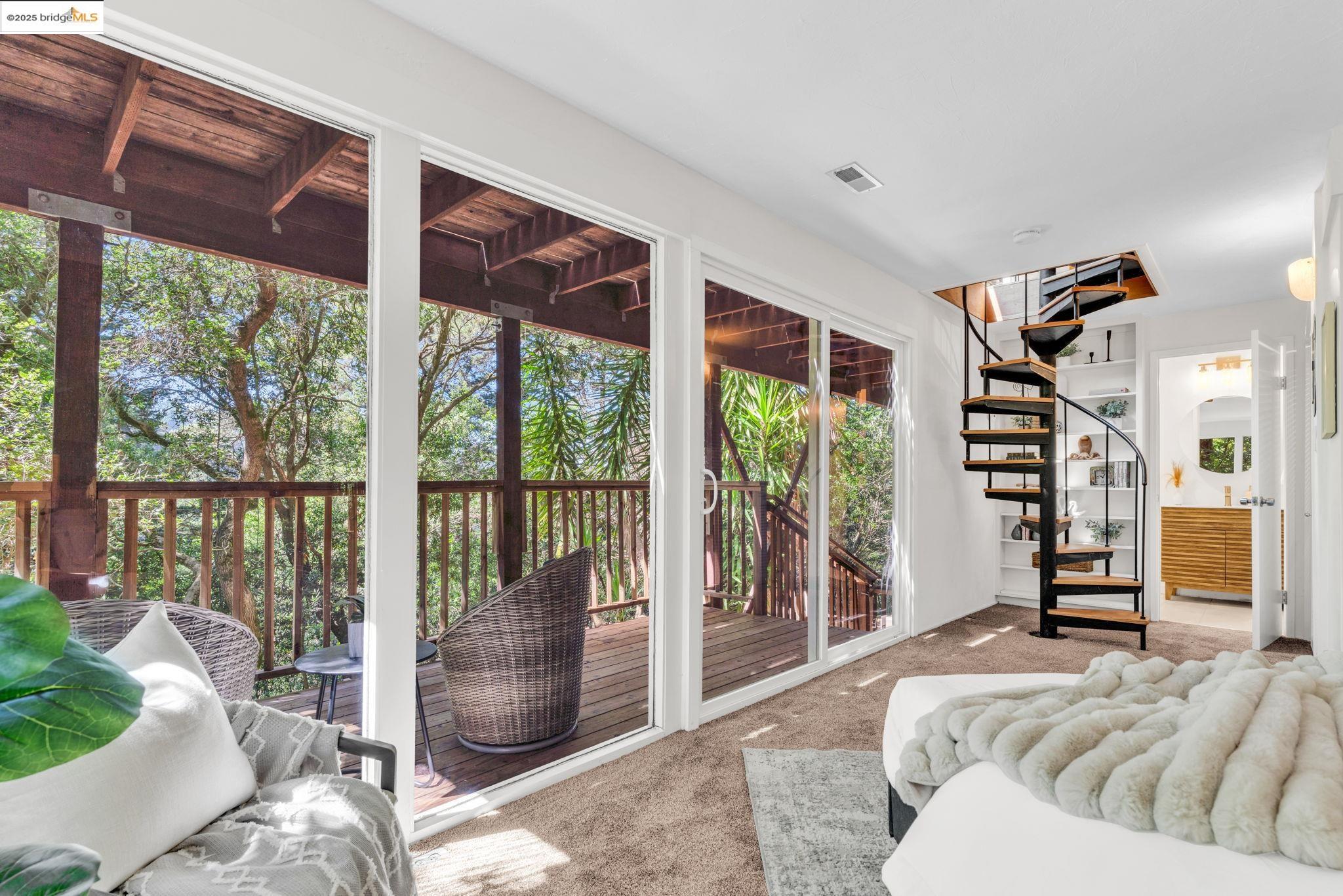 Detail Gallery Image 41 of 52 For 2211 Arrowhead Dr, Oakland,  CA 94611 - 3 Beds | 2 Baths