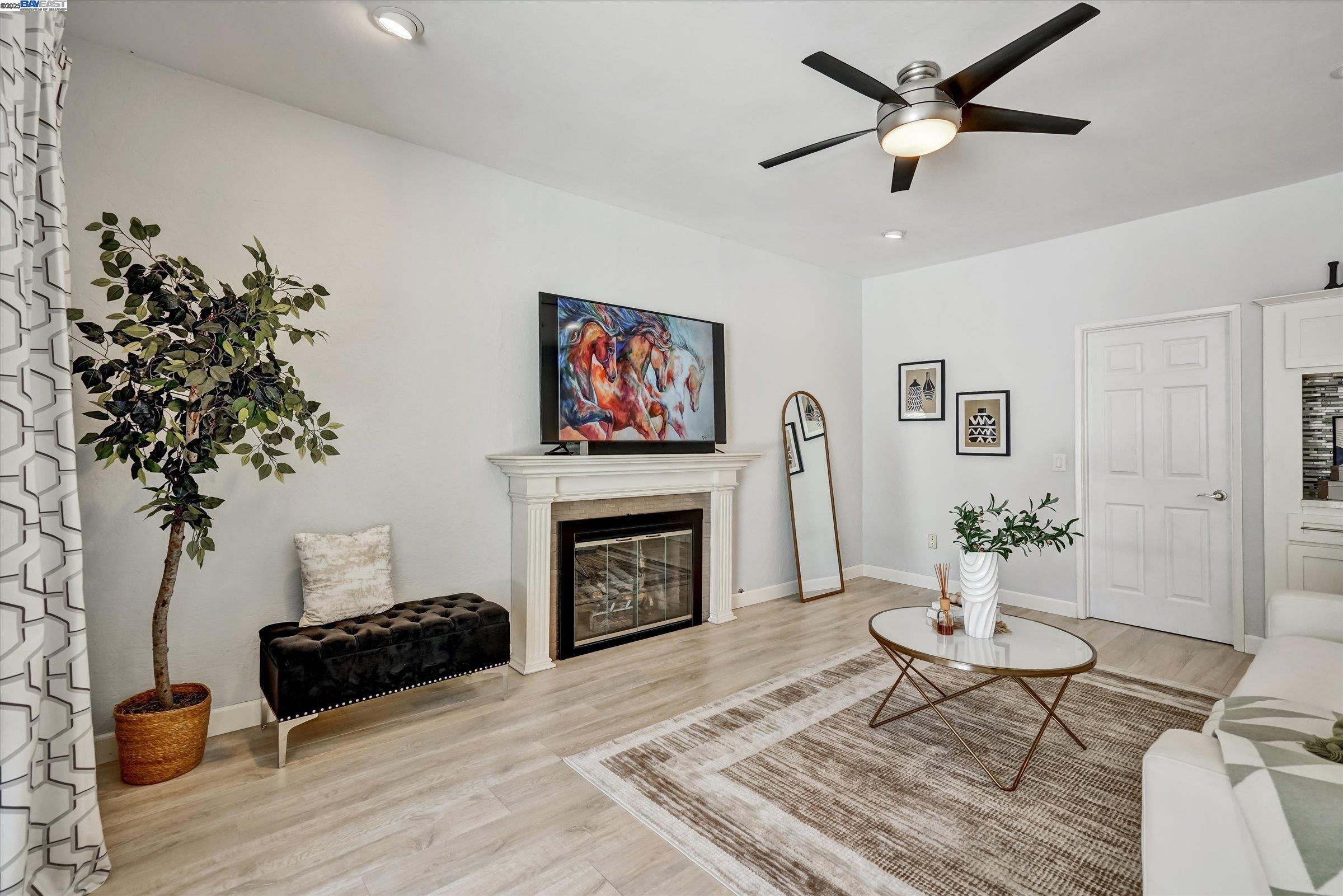 Detail Gallery Image 13 of 37 For 3718 Norris Canyon Rd, San Ramon,  CA 94583 - 4 Beds | 2 Baths