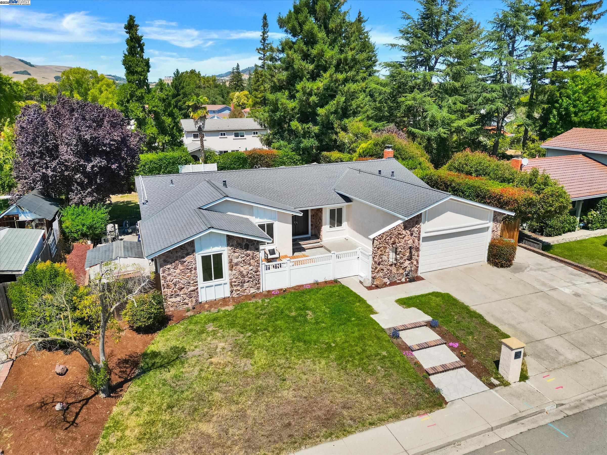 Detail Gallery Image 30 of 37 For 3718 Norris Canyon Rd, San Ramon,  CA 94583 - 4 Beds | 2 Baths