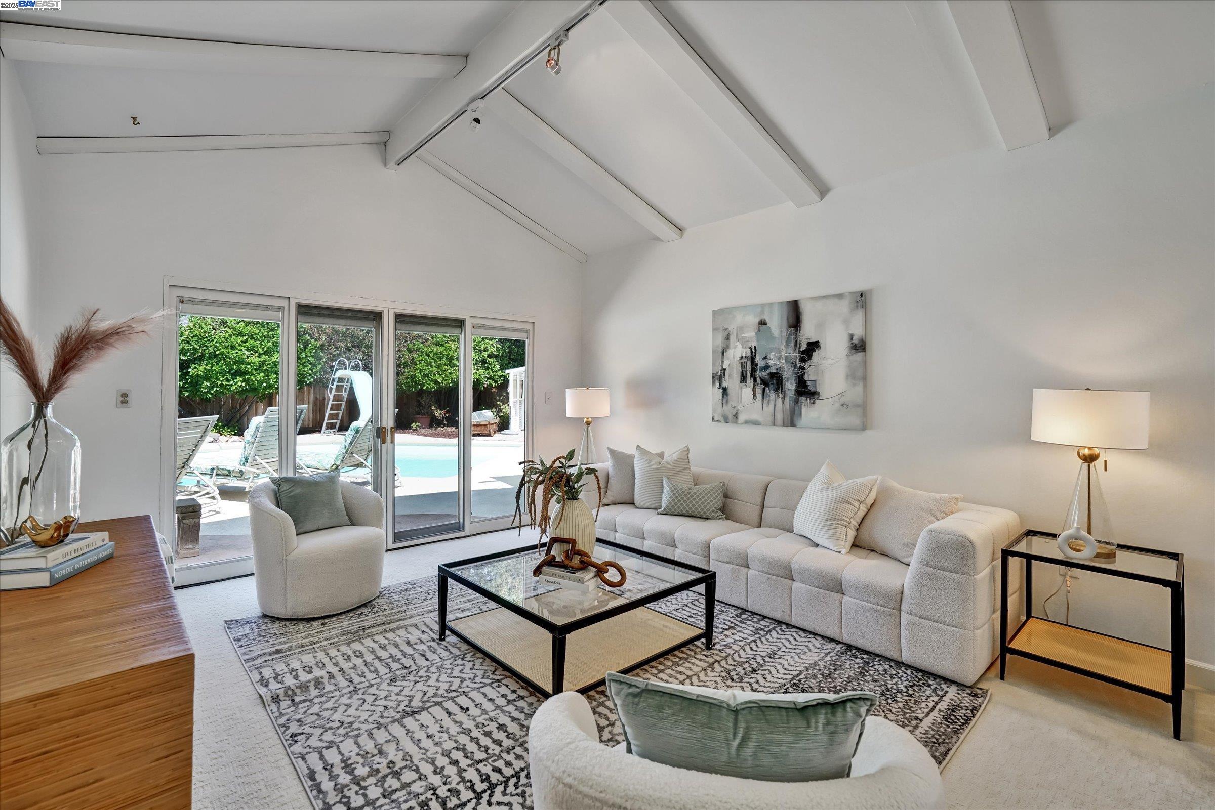 Detail Gallery Image 4 of 37 For 3718 Norris Canyon Rd, San Ramon,  CA 94583 - 4 Beds | 2 Baths
